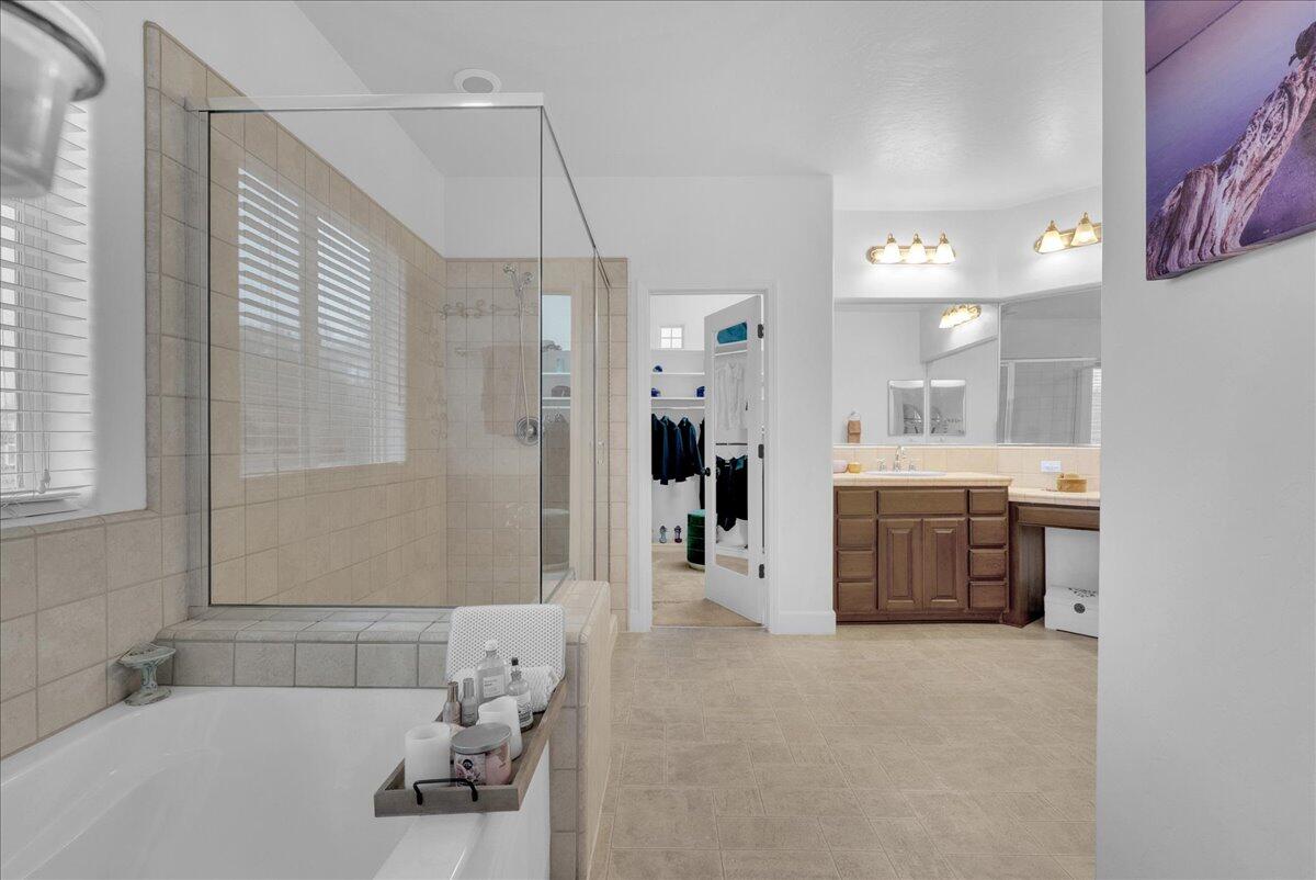 312 Martin St, Tulare, CA 93274