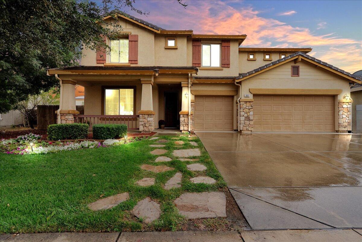 312 Martin St, Tulare, CA 93274