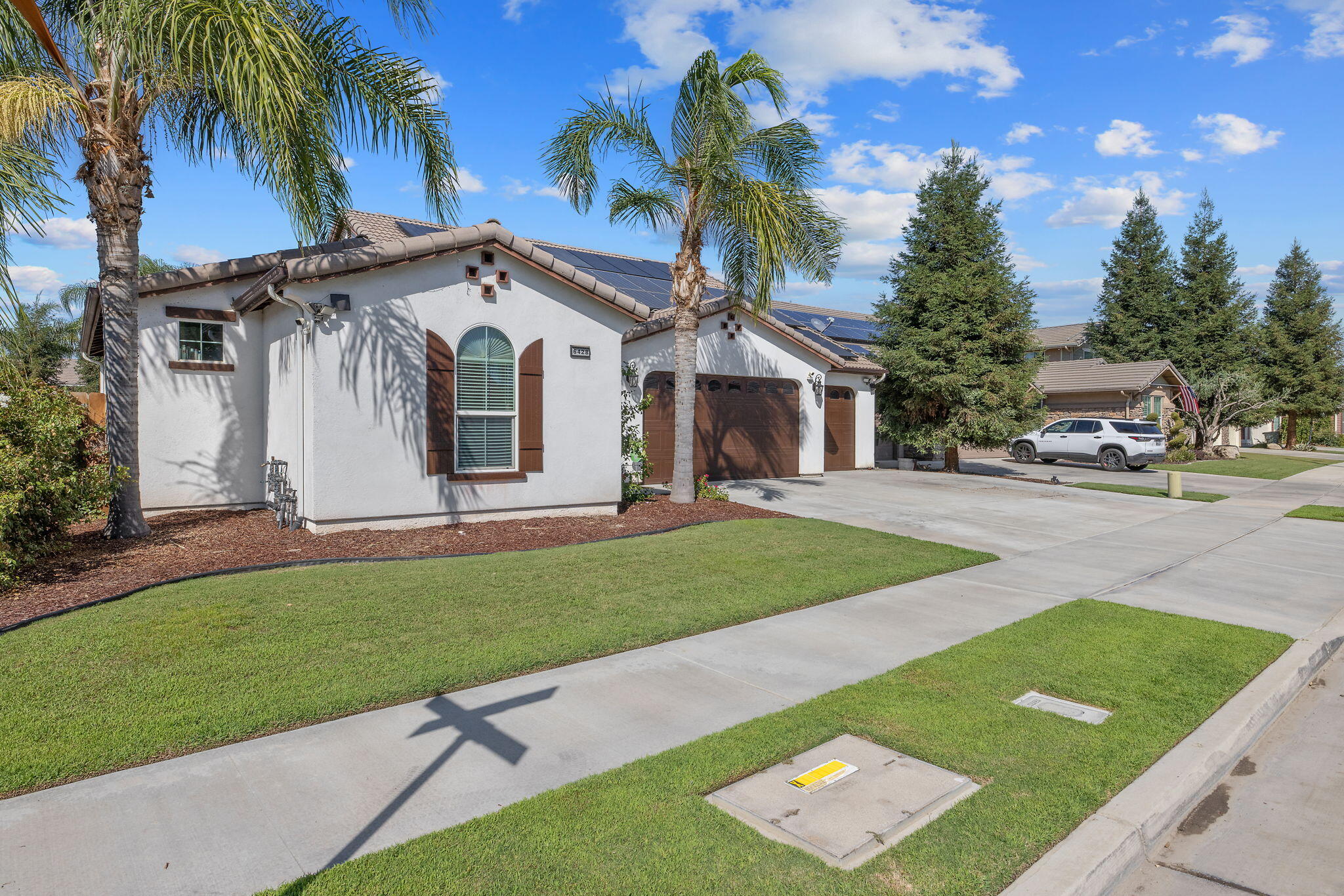 6428 W Oriole Ave, Visalia, CA 93291