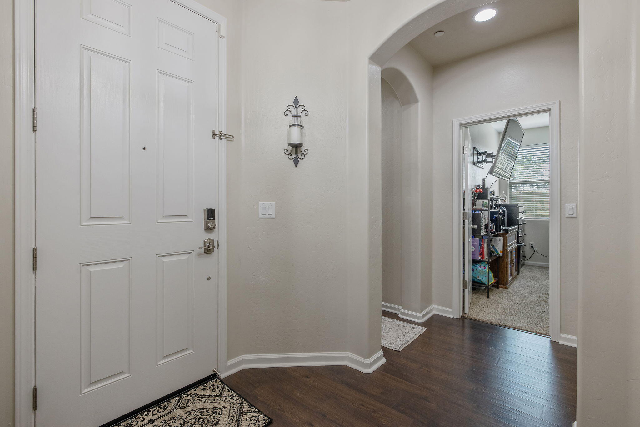 6428 W Oriole Ave, Visalia, CA 93291