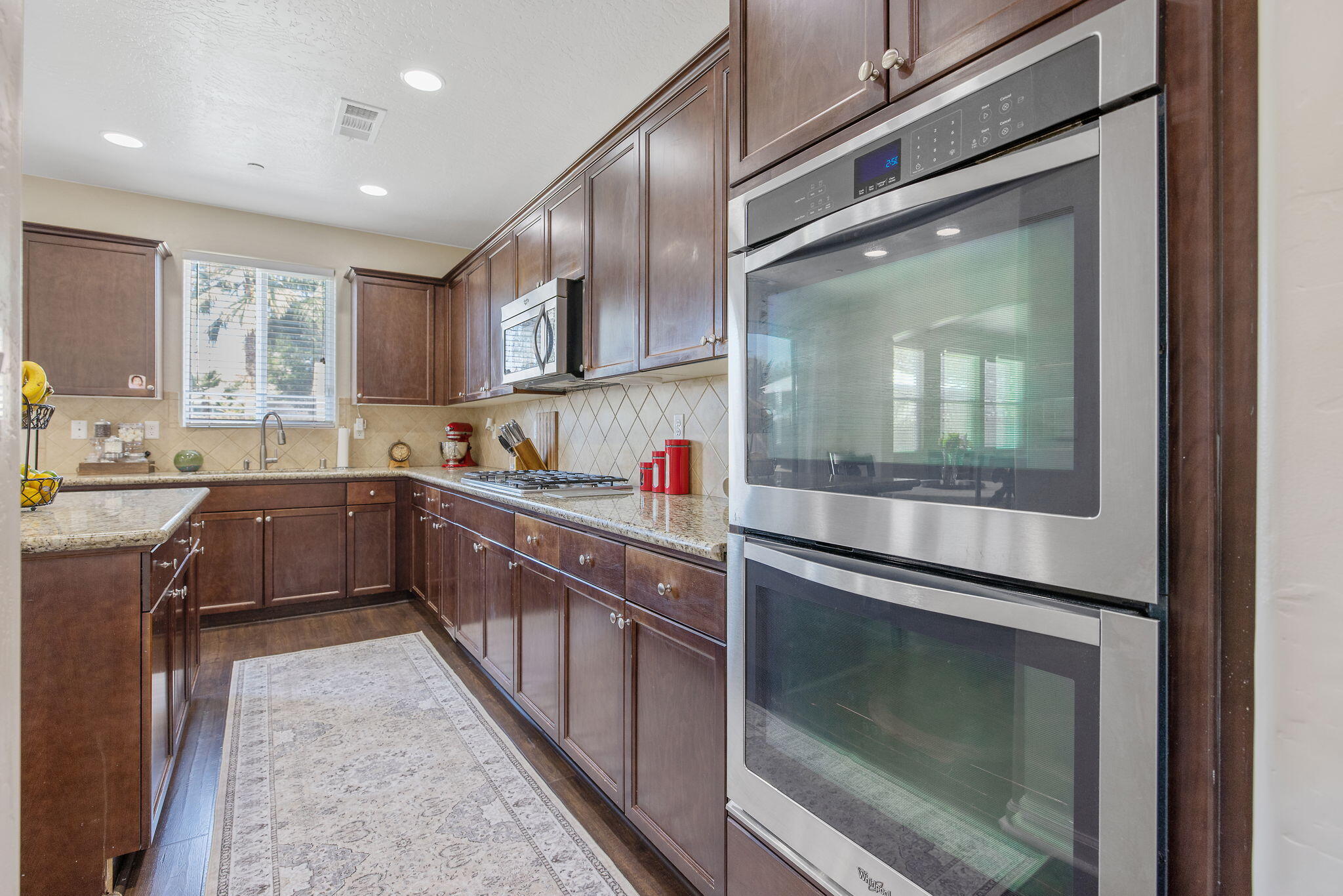 6428 W Oriole Ave, Visalia, CA 93291