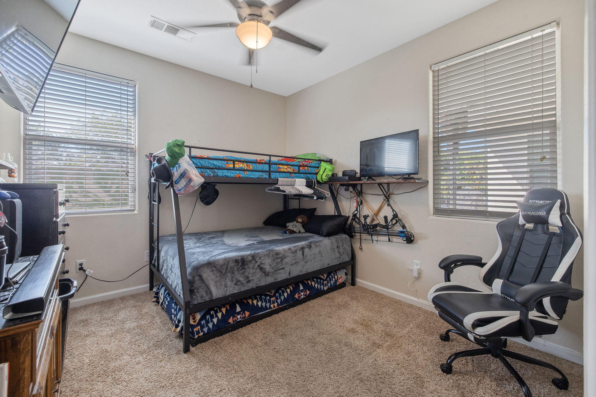 6428 W Oriole Ave, Visalia, CA 93291