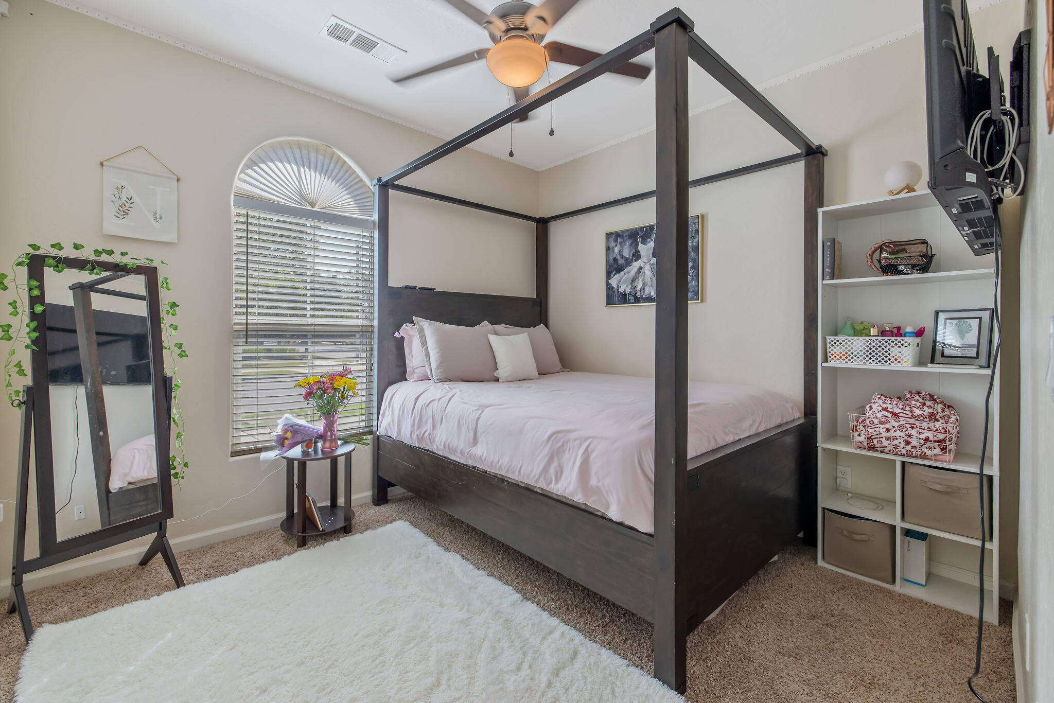 6428 W Oriole Ave, Visalia, CA 93291