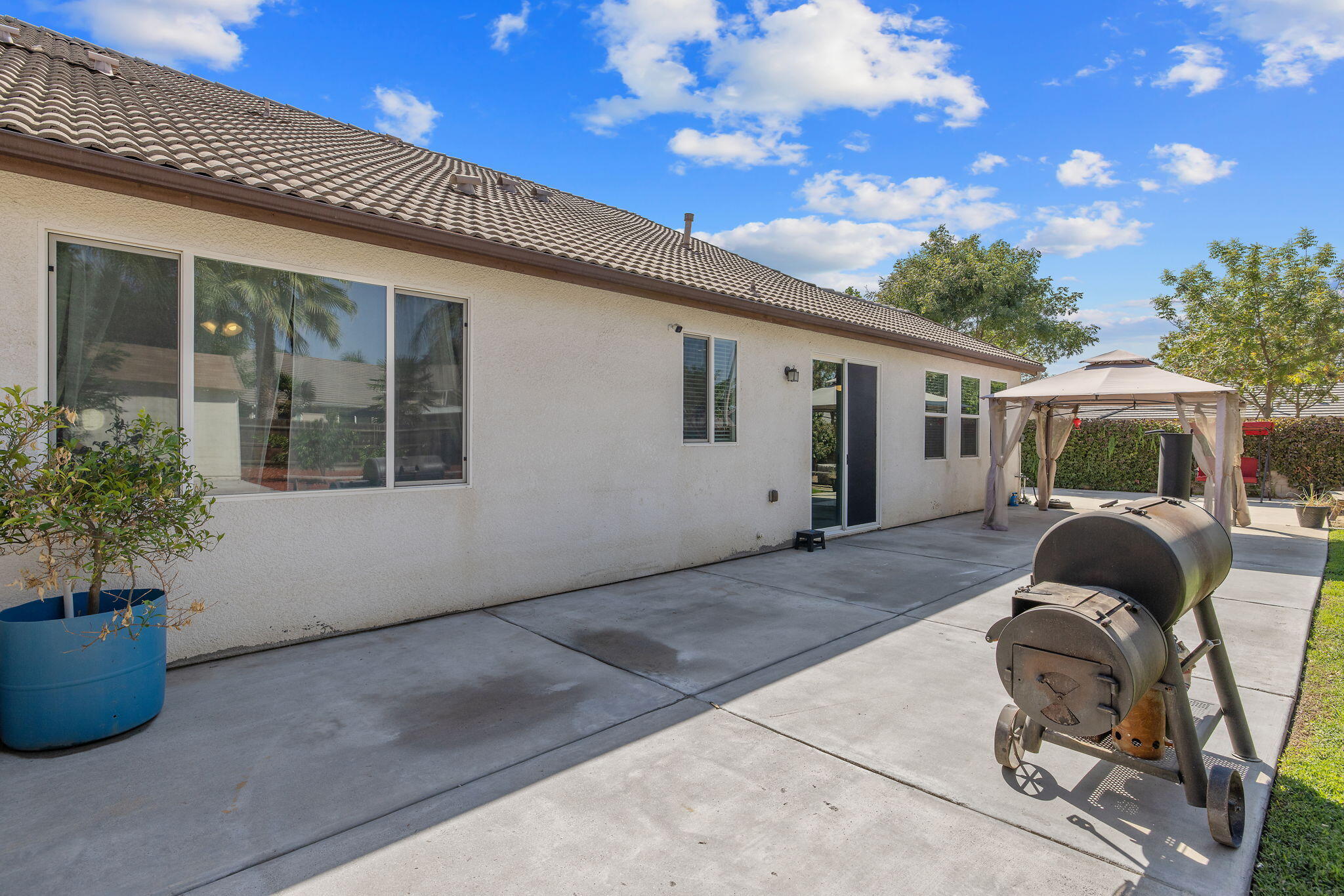 6428 W Oriole Ave, Visalia, CA 93291