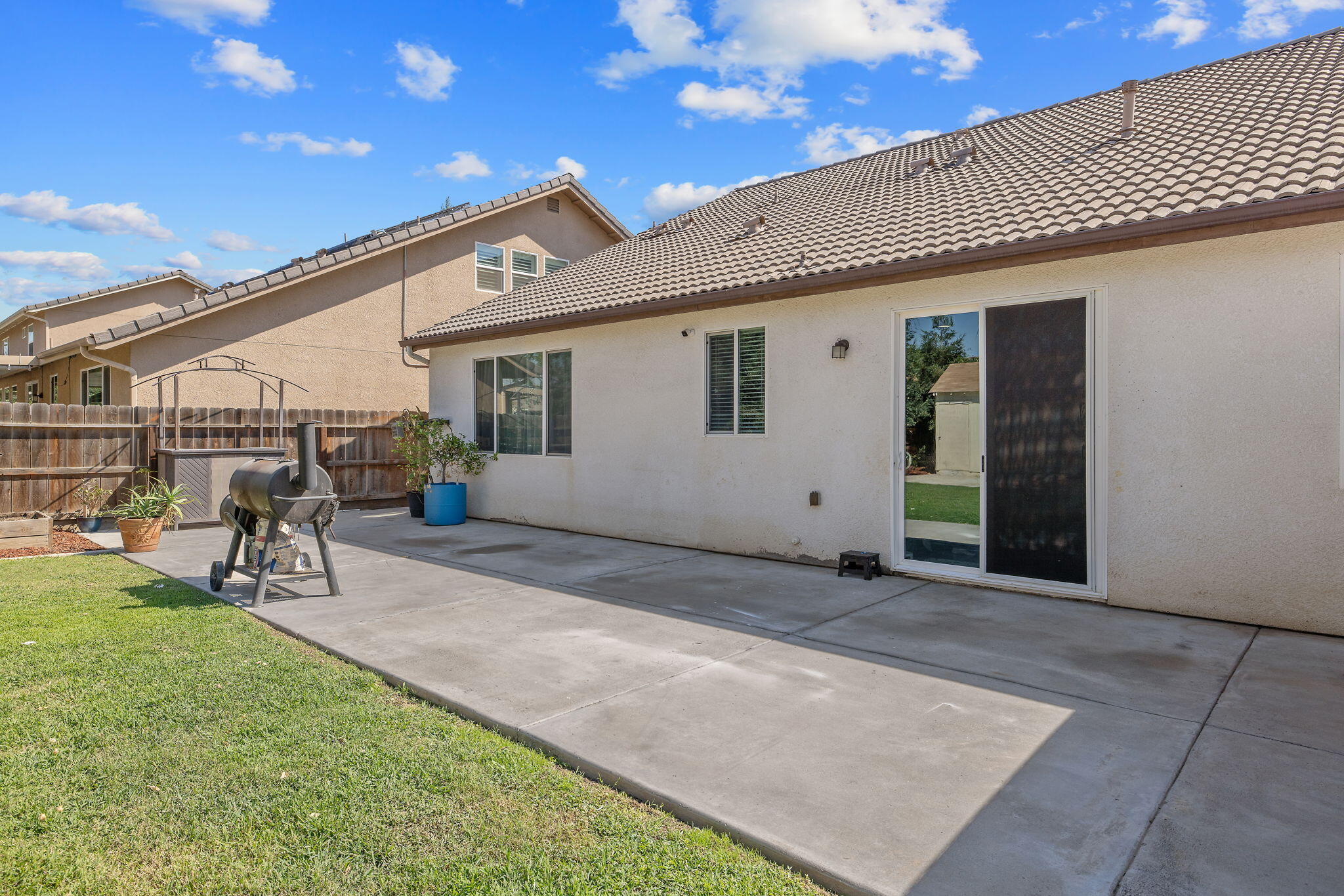 6428 W Oriole Ave, Visalia, CA 93291