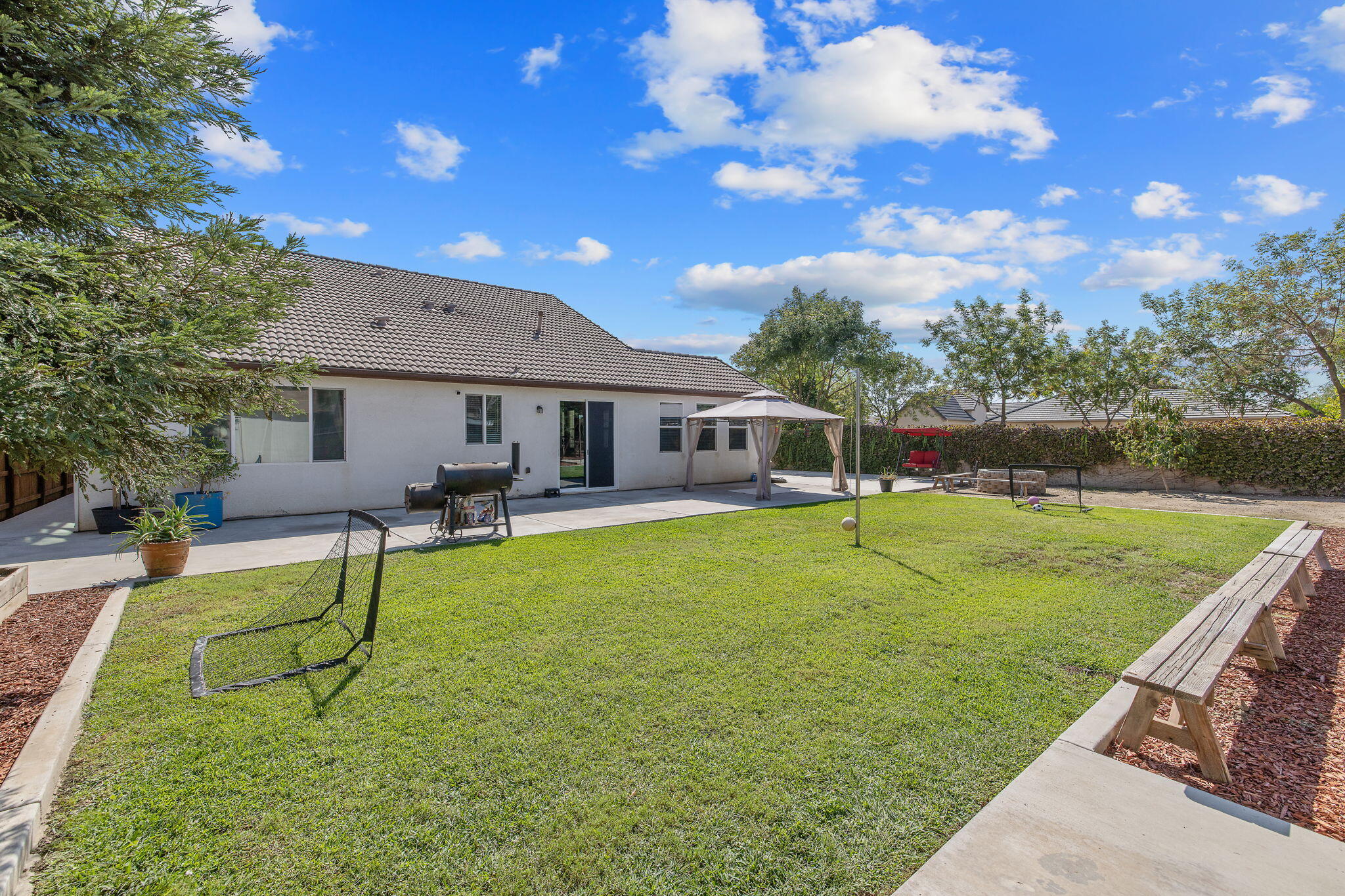 6428 W Oriole Ave, Visalia, CA 93291