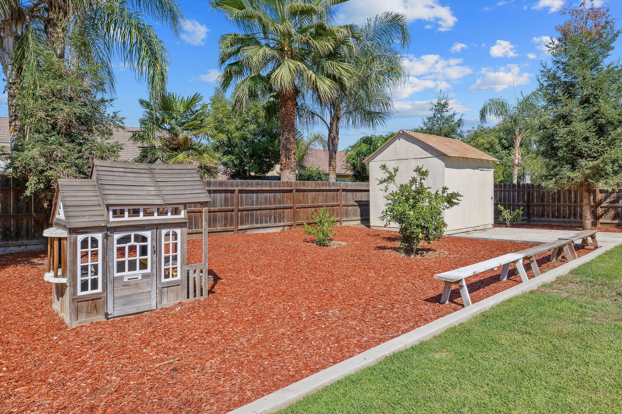 6428 W Oriole Ave, Visalia, CA 93291