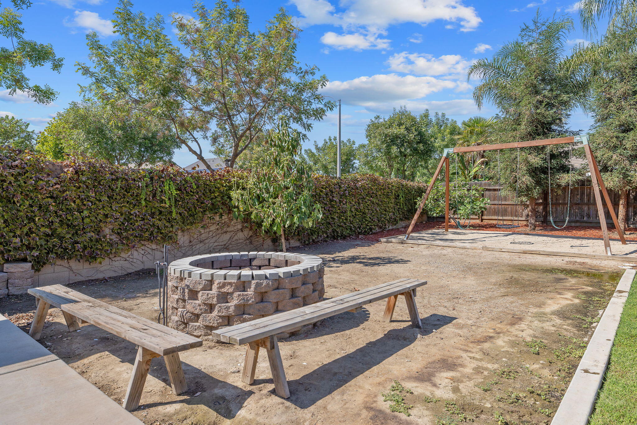 6428 W Oriole Ave, Visalia, CA 93291