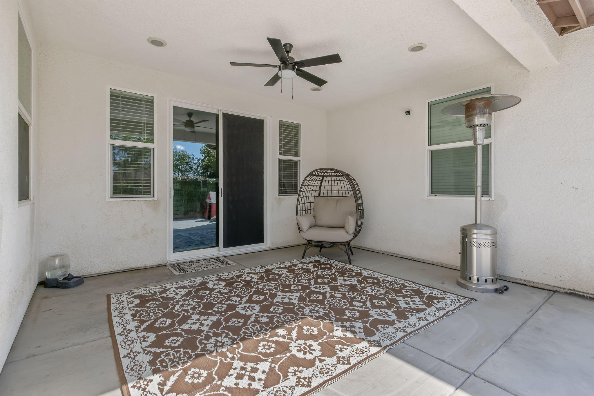 6428 W Oriole Ave, Visalia, CA 93291