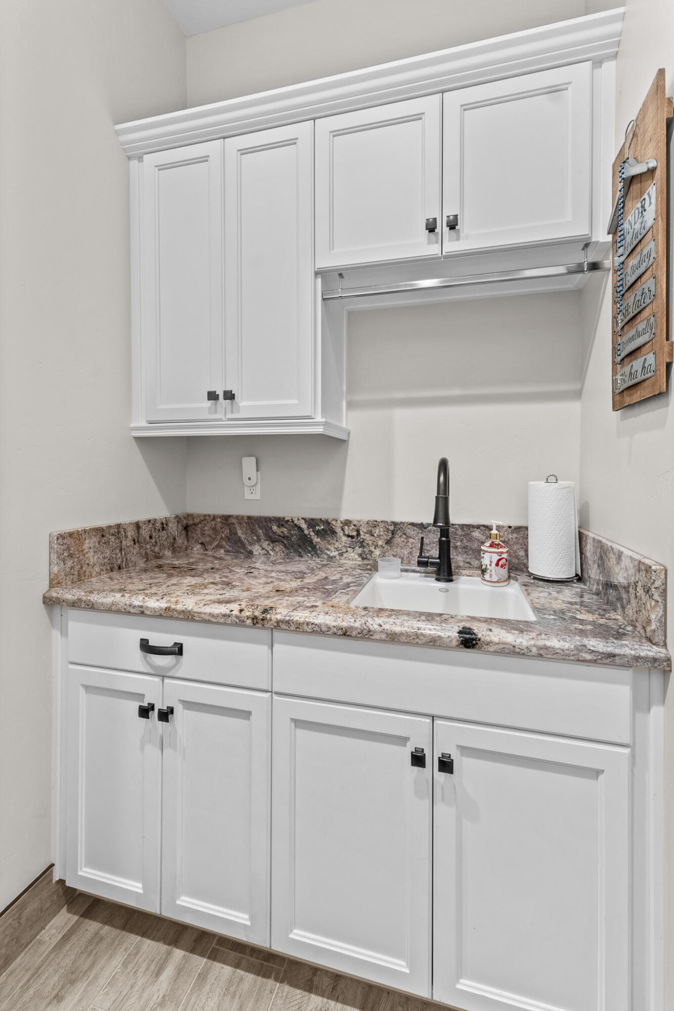 4812 W Wren Ave, Visalia, CA 93291