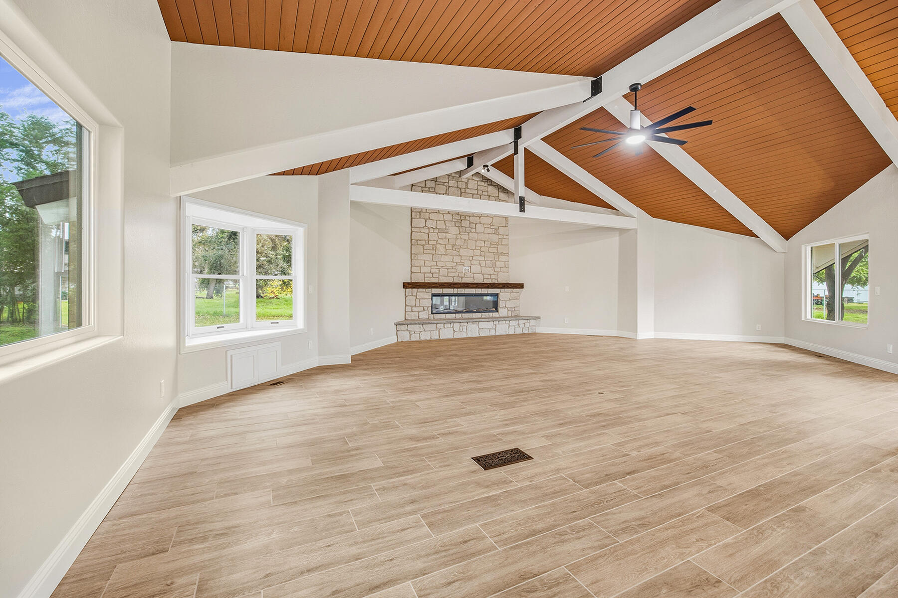 31191 Rd 160 #160, Visalia, CA 93292