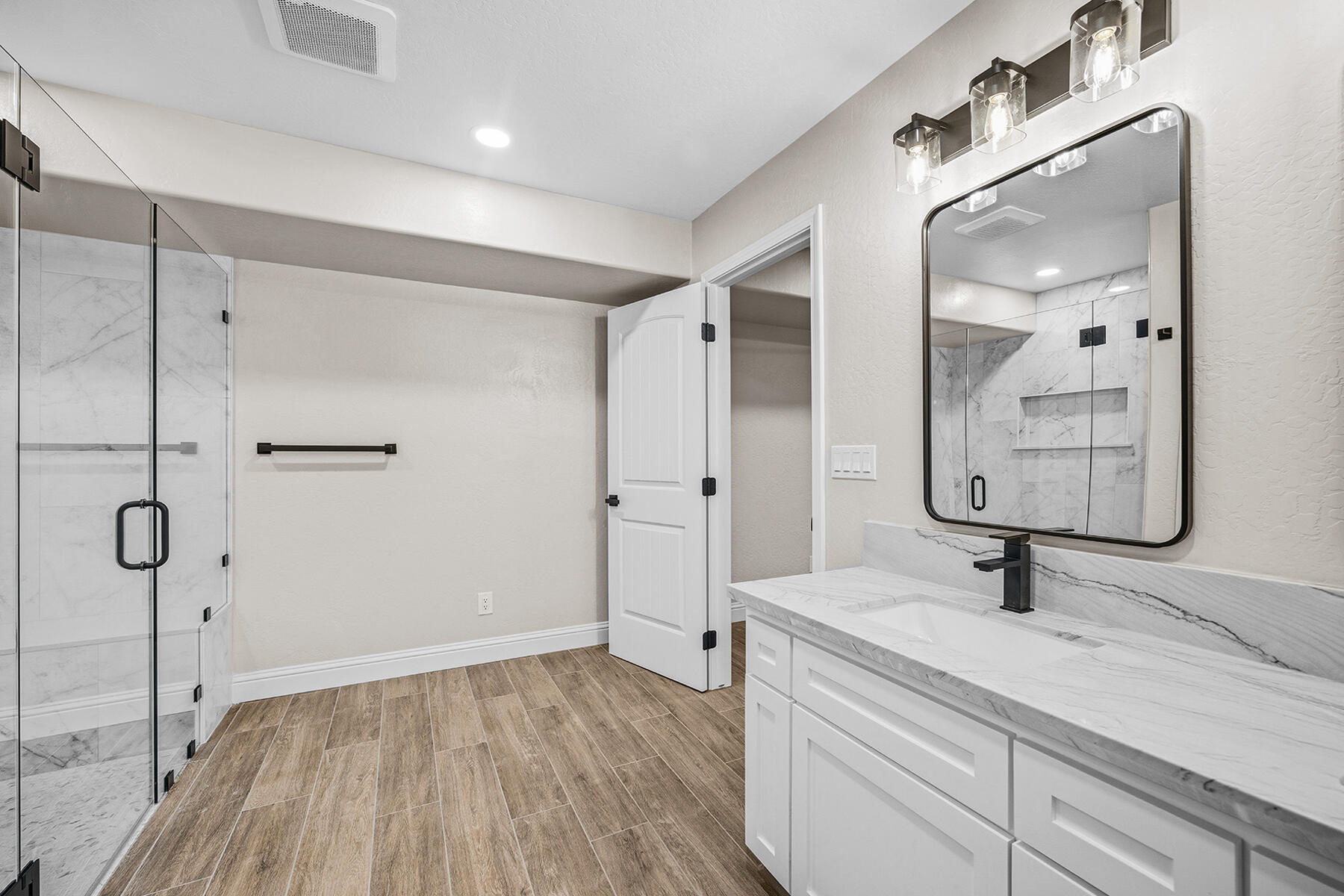 31191 Rd 160 #160, Visalia, CA 93292