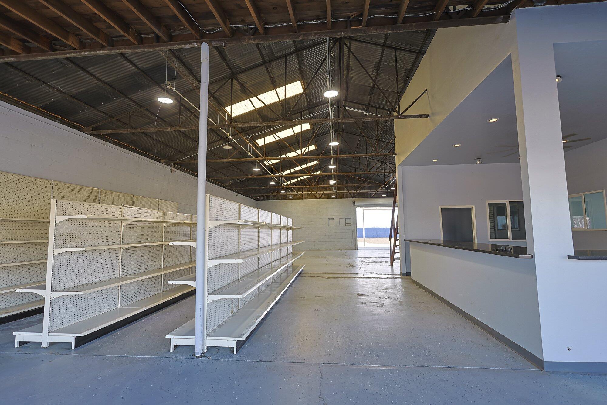 2247 S K St, Tulare, CA 93274