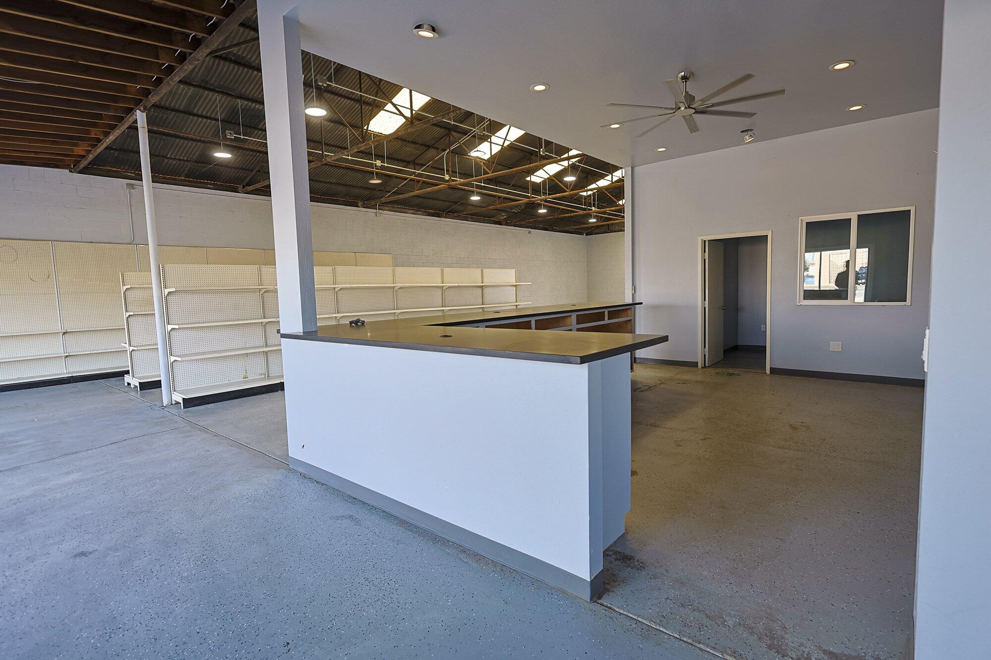 2247 S K St, Tulare, CA 93274