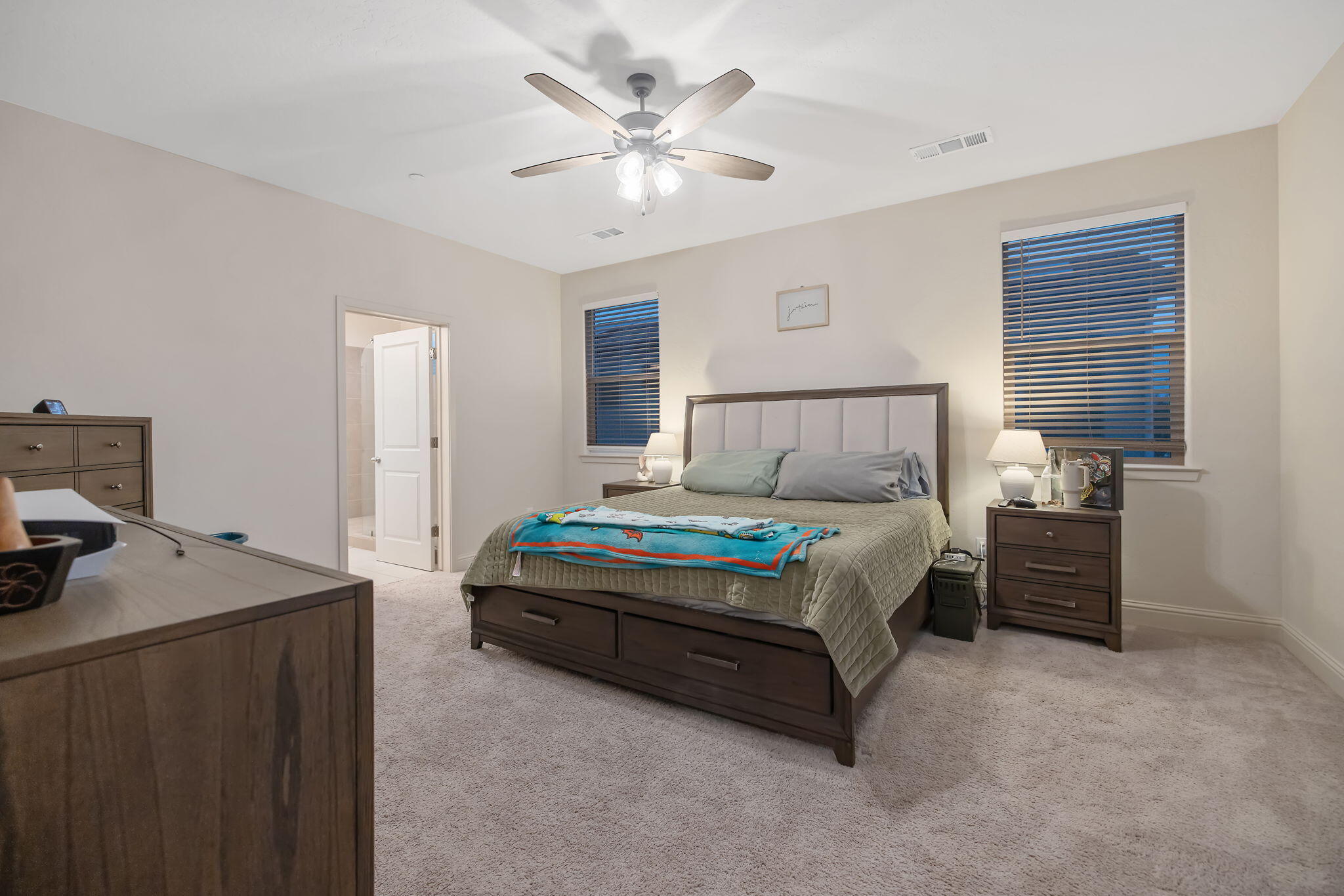 3433 W Milan Ave, Visalia, CA 93277