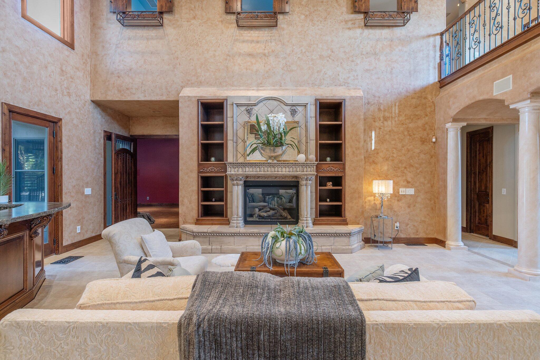 5034 W Firenze Ave, Visalia, CA 93291