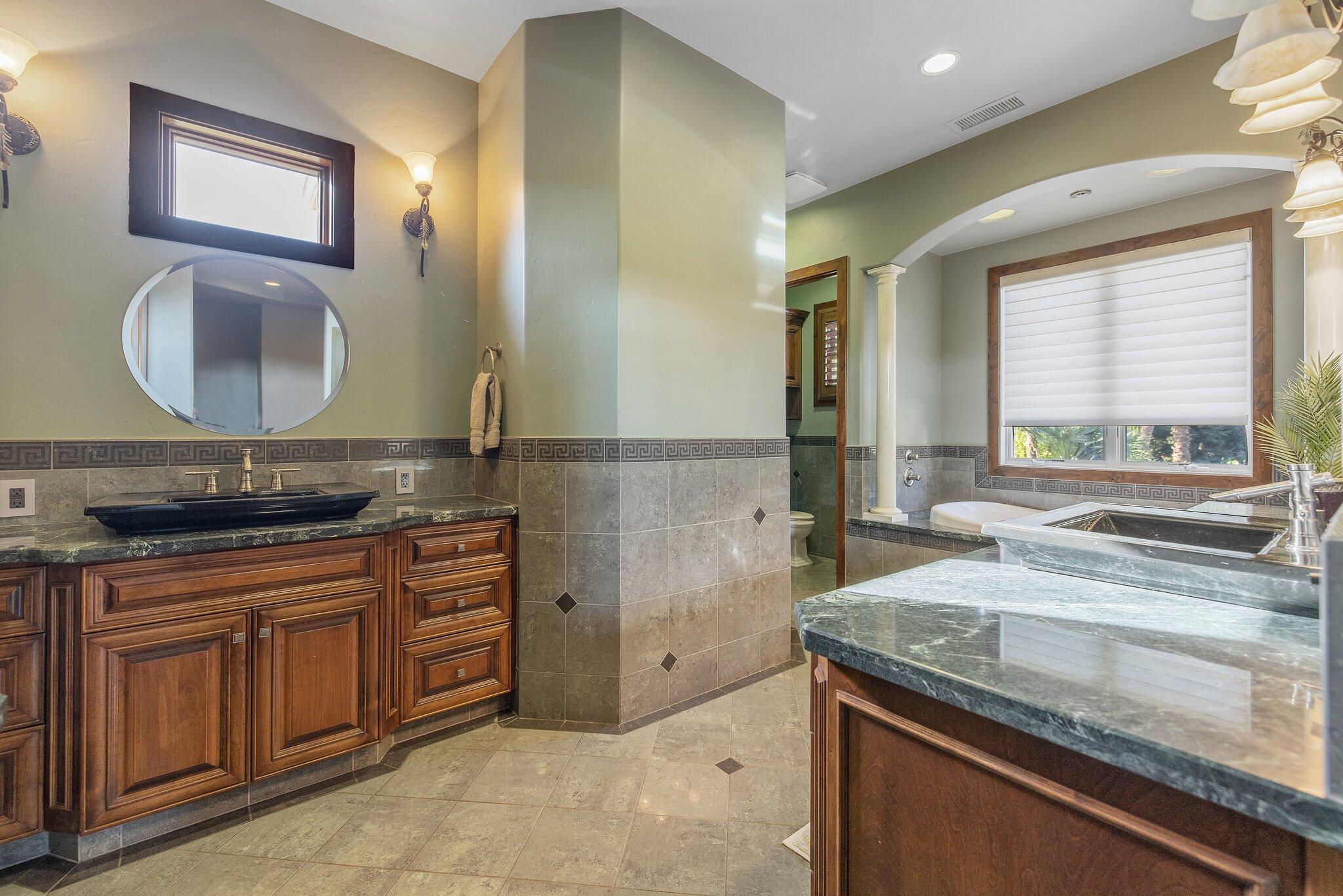 5034 W Firenze Ave, Visalia, CA 93291