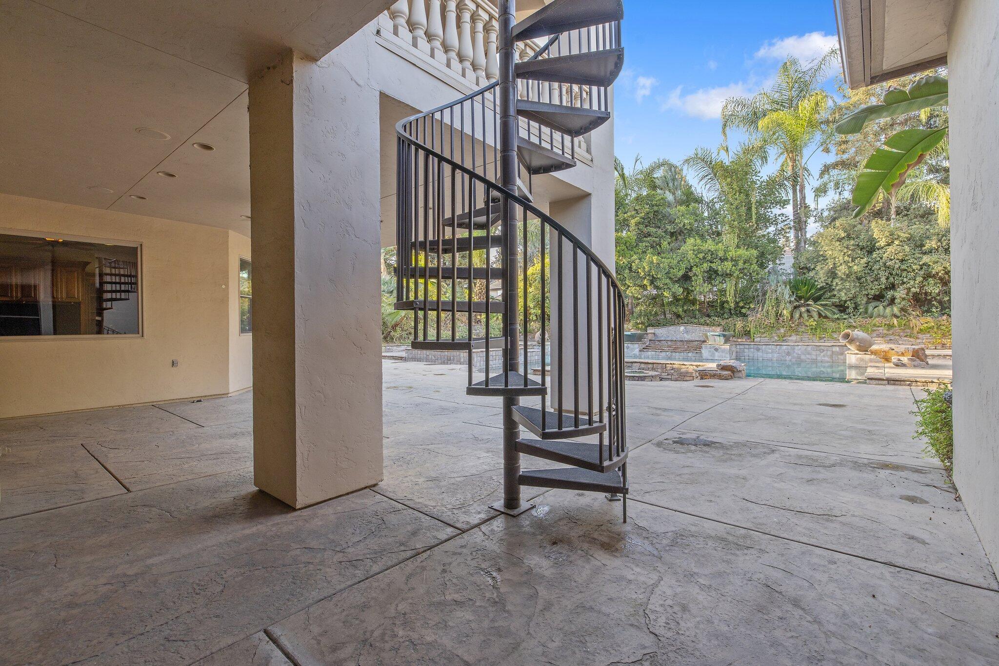 5034 W Firenze Ave, Visalia, CA 93291