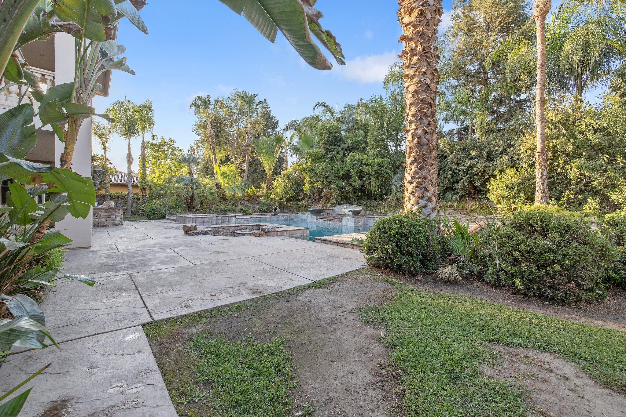 5034 W Firenze Ave, Visalia, CA 93291