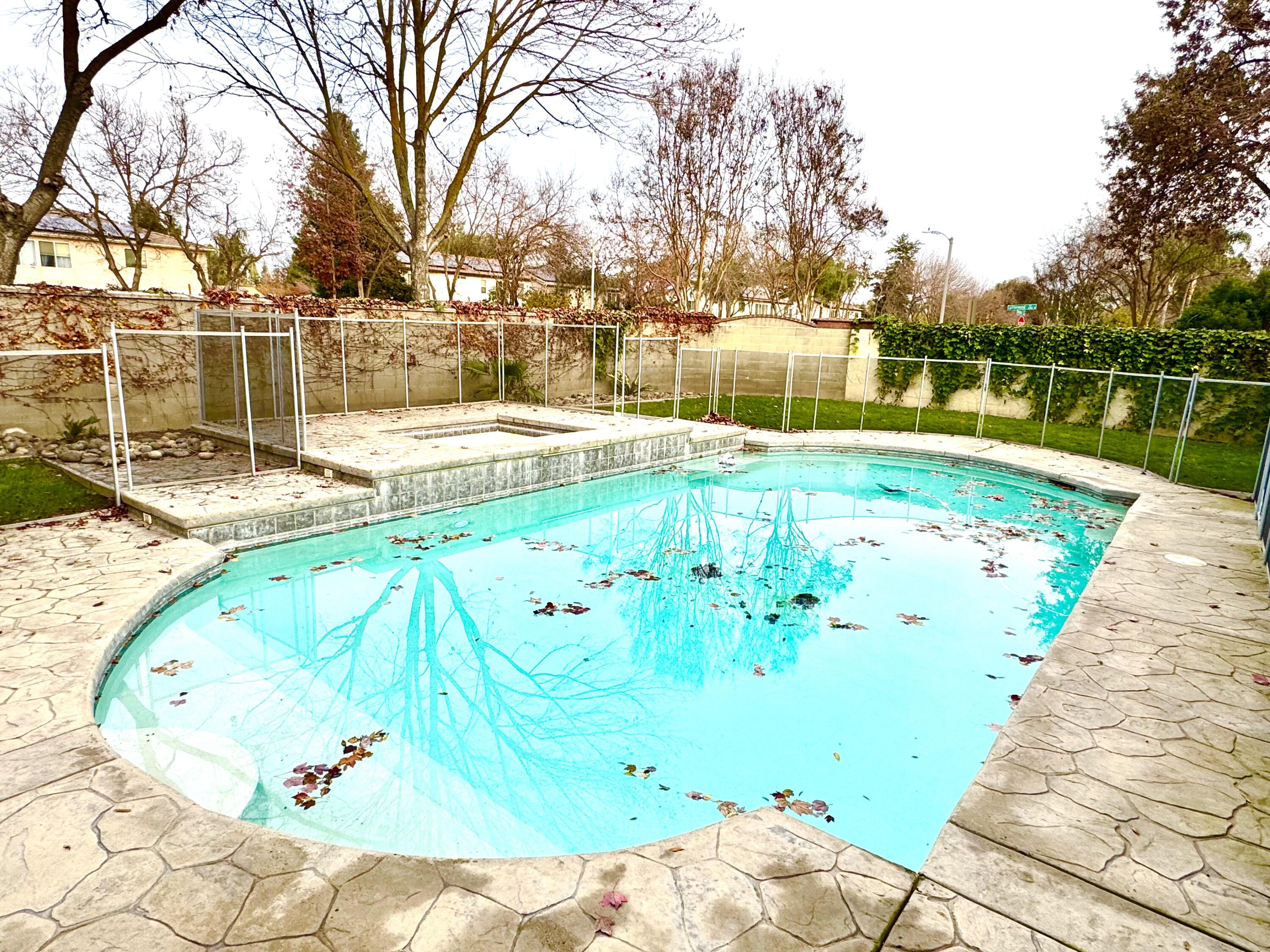 5812 W Ceres Ave, Visalia, CA 93291