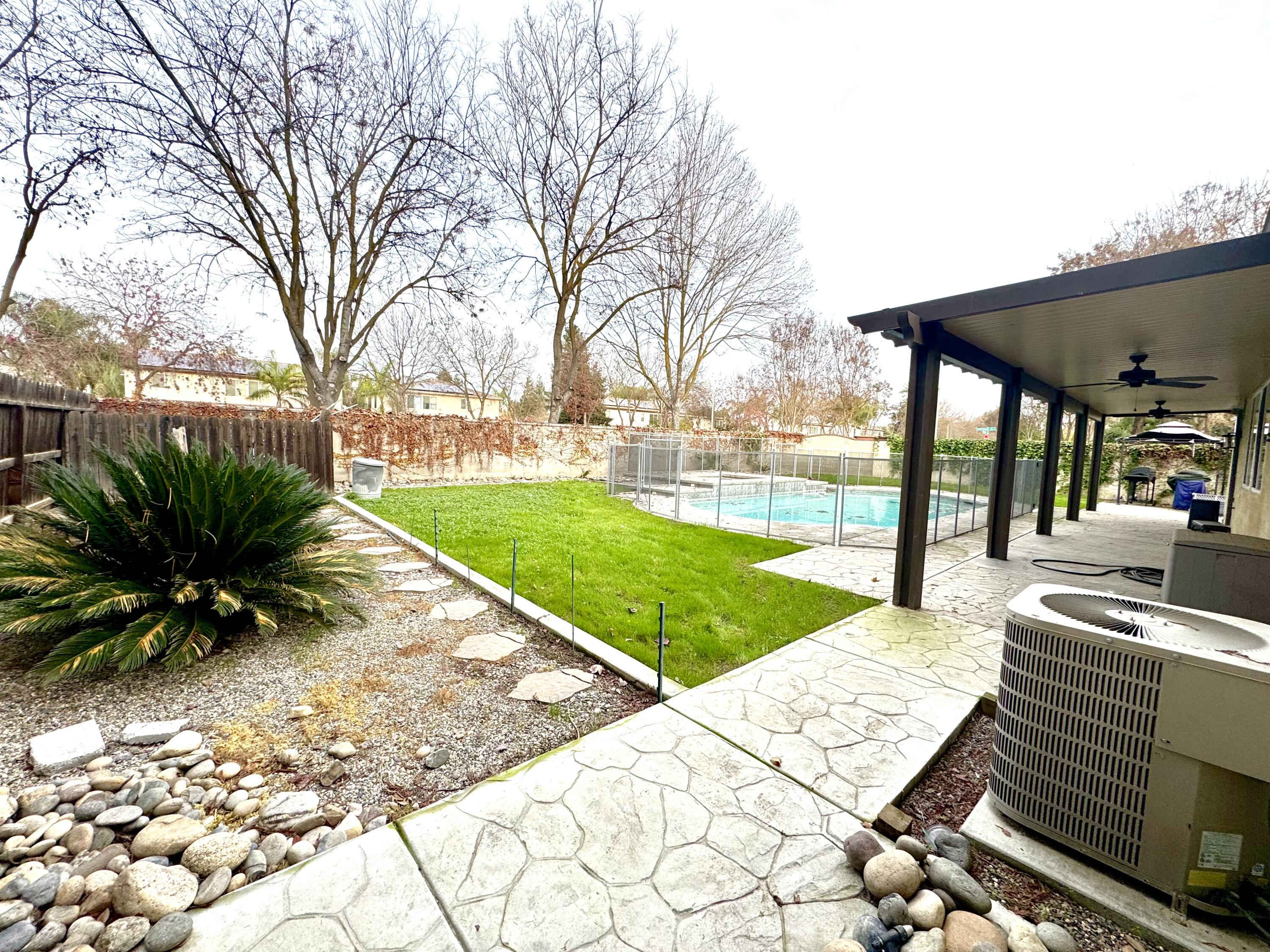 5812 W Ceres Ave, Visalia, CA 93291