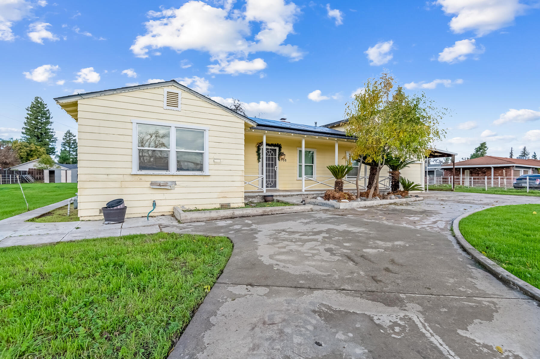 4708 W Hurley Ave, Visalia, CA 93291