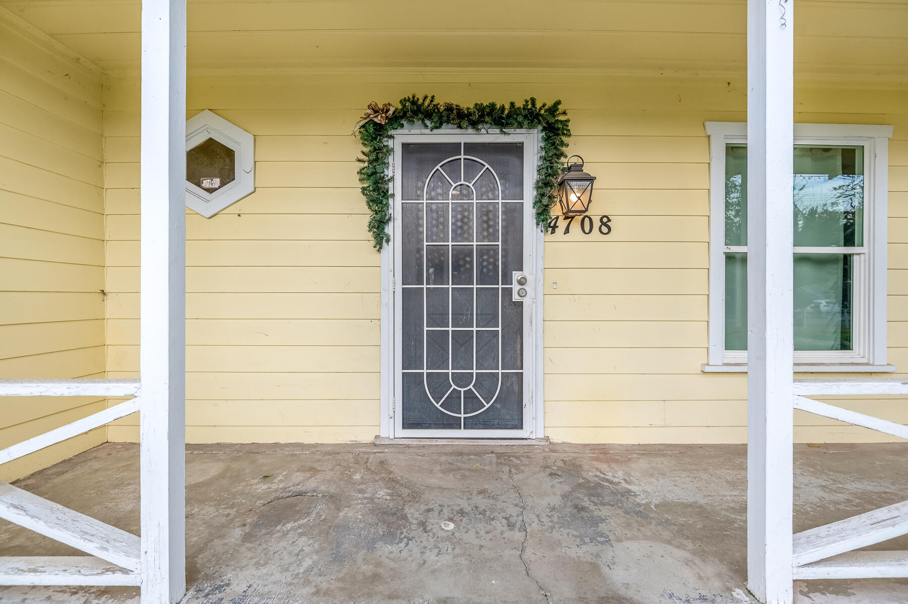 4708 W Hurley Ave, Visalia, CA 93291