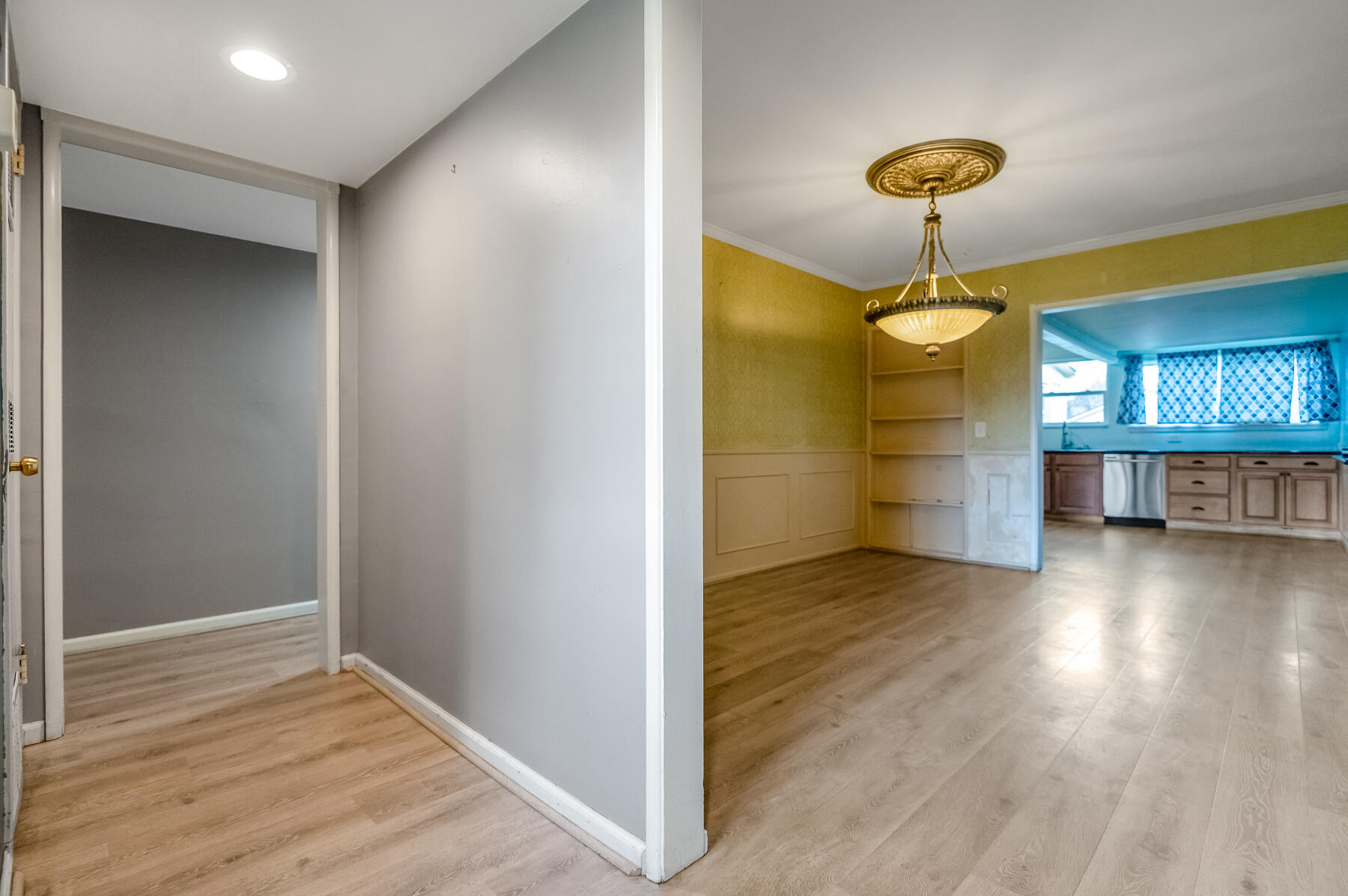 4708 W Hurley Ave, Visalia, CA 93291