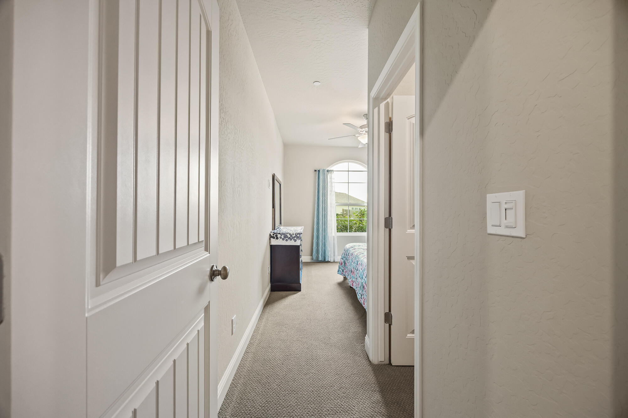 804 S Simon St, Visalia, CA 93292