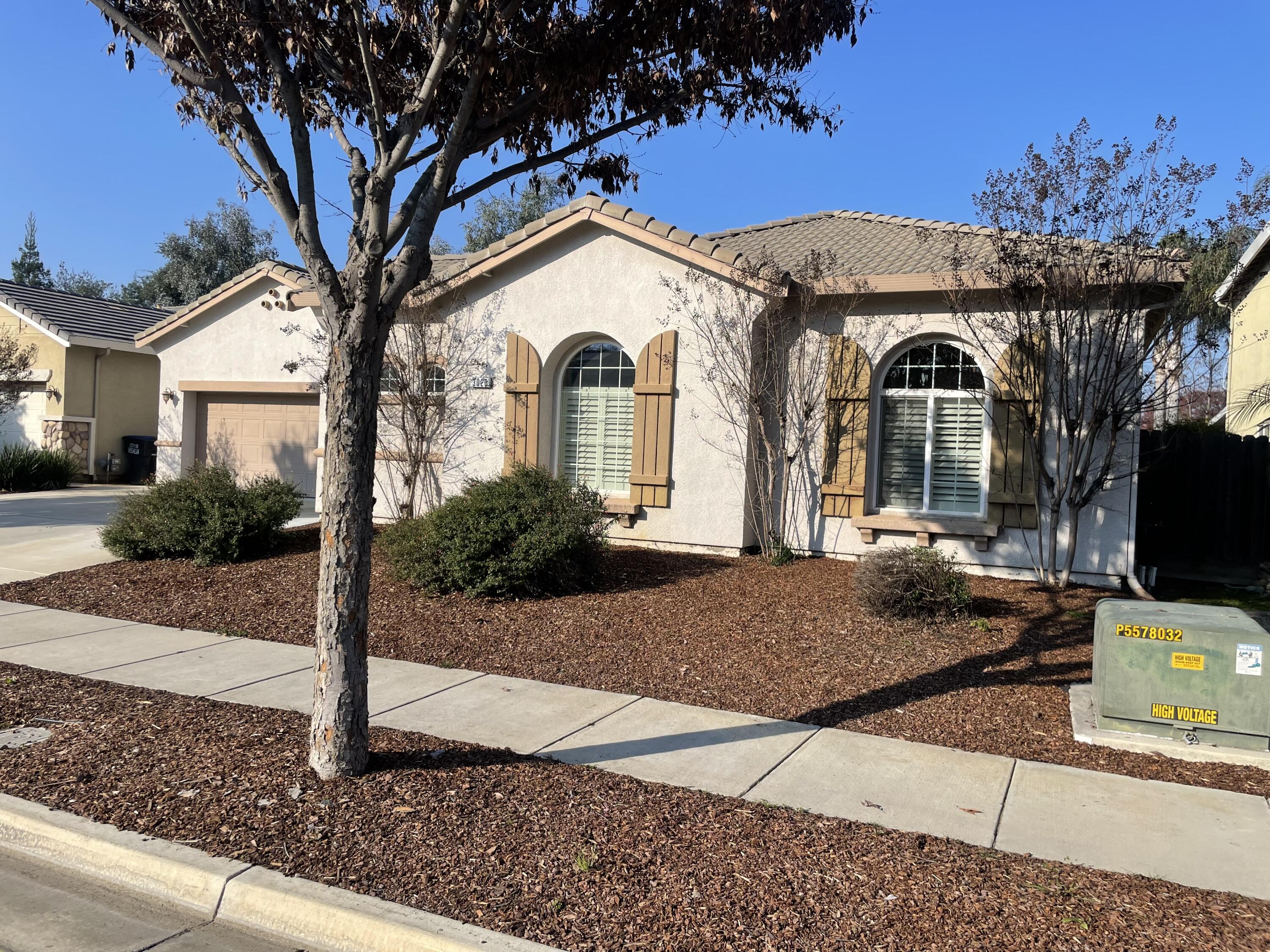 3020 W Ceres Ave, Visalia, CA 93291