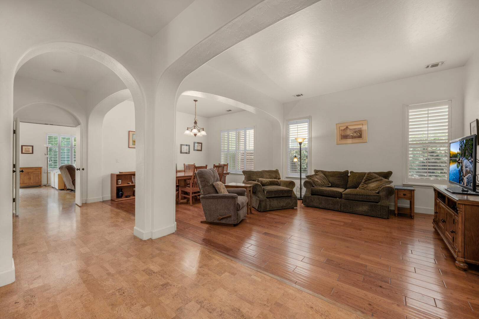 3020 W Ceres Ave, Visalia, CA 93291