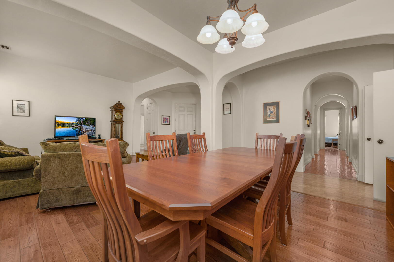 3020 W Ceres Ave, Visalia, CA 93291