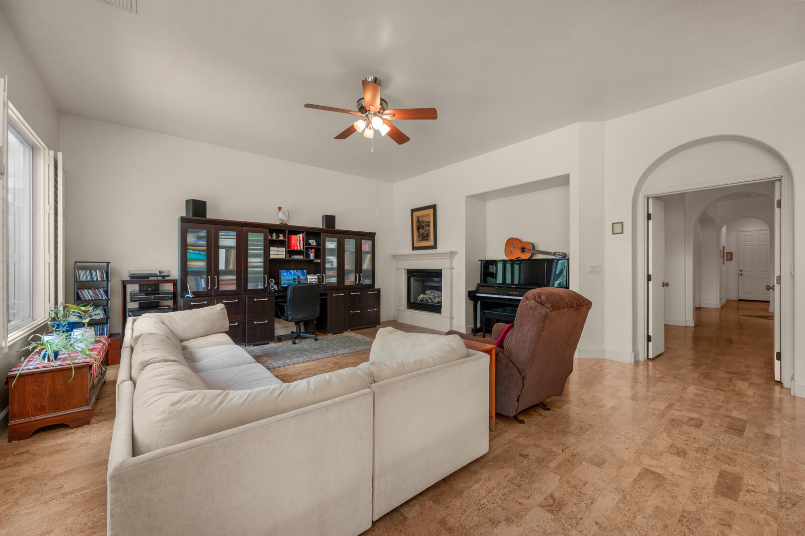 3020 W Ceres Ave, Visalia, CA 93291