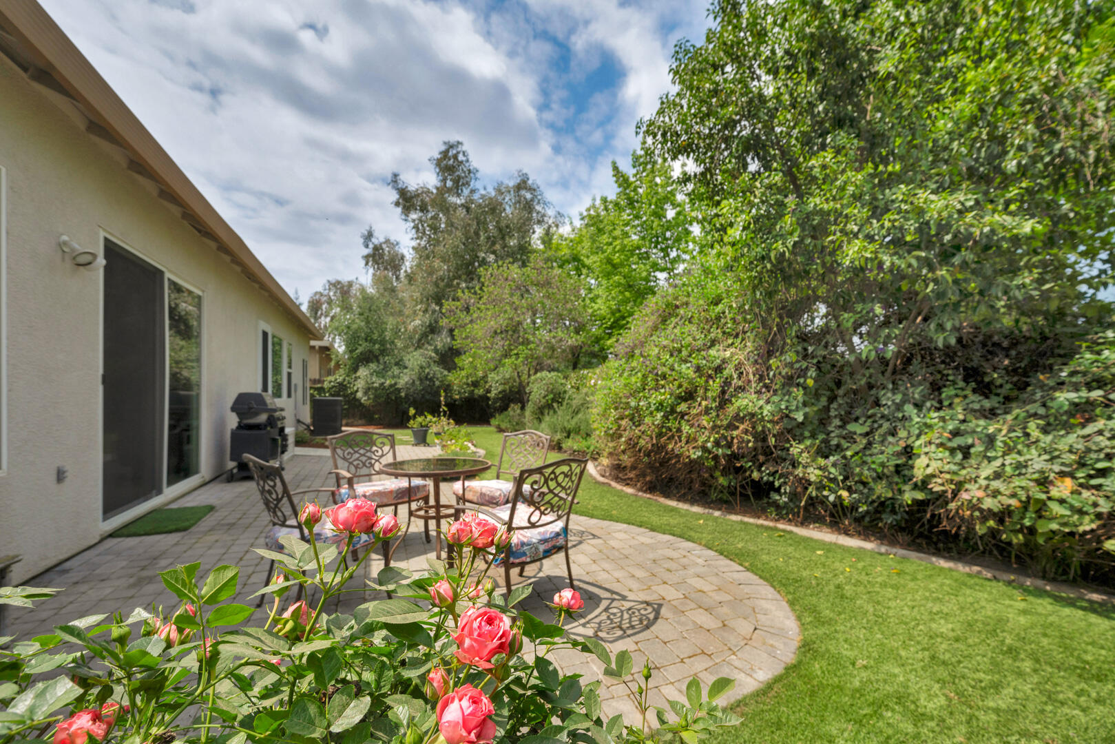 3020 W Ceres Ave, Visalia, CA 93291