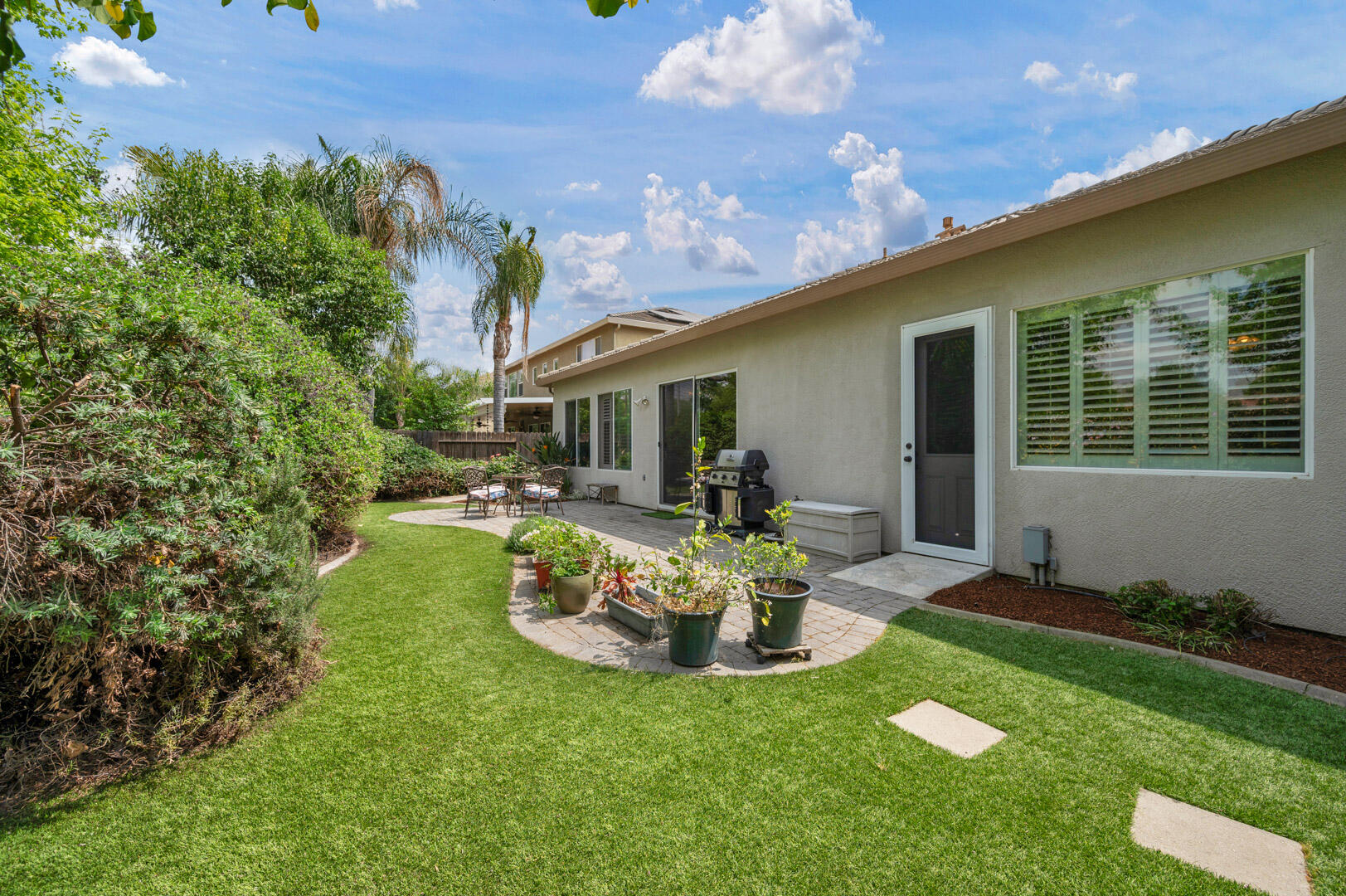 3020 W Ceres Ave, Visalia, CA 93291