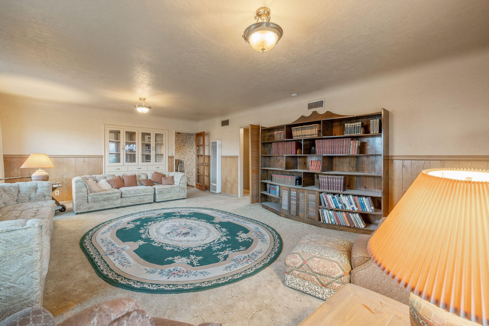 1725 E E Goshen Ave, Visalia, CA 93292