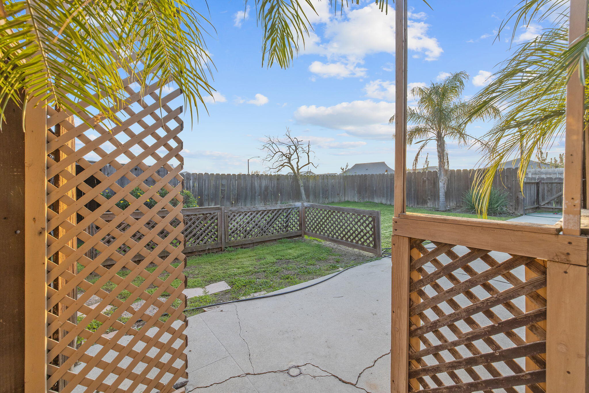 1725 E E Goshen Ave, Visalia, CA 93292