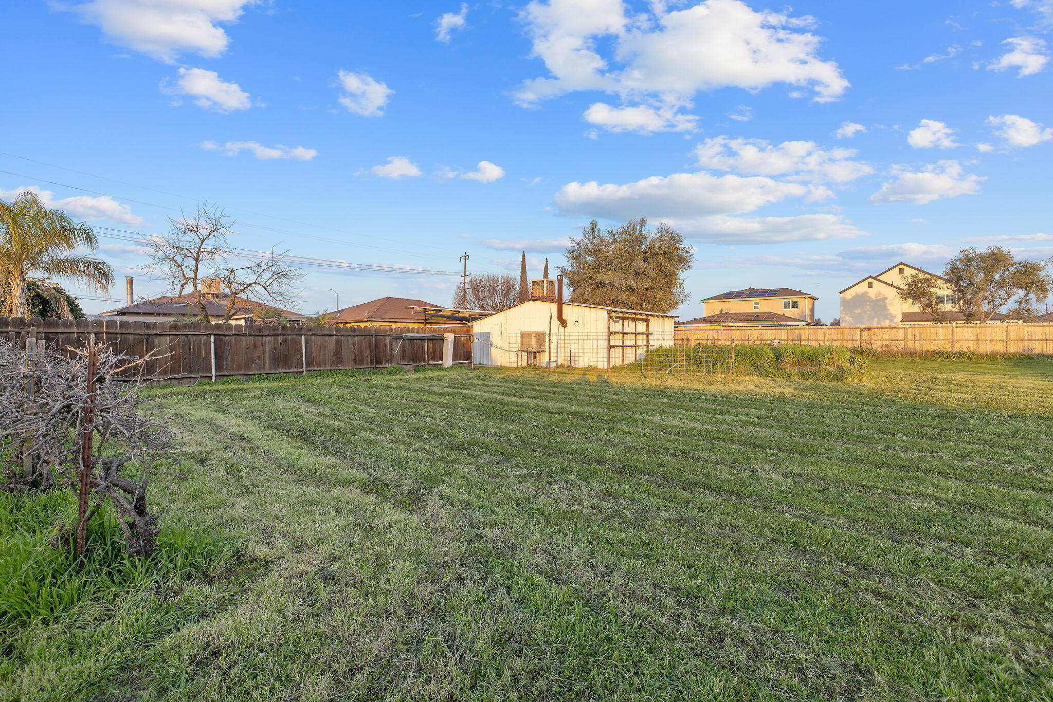 1725 E E Goshen Ave, Visalia, CA 93292