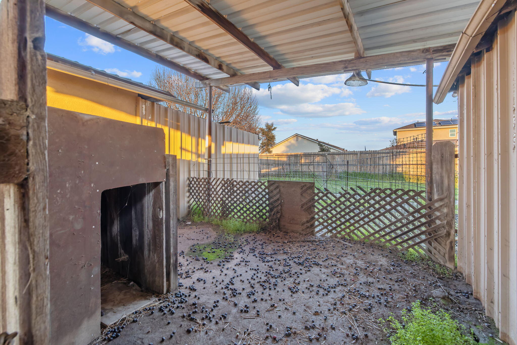 1725 E E Goshen Ave, Visalia, CA 93292