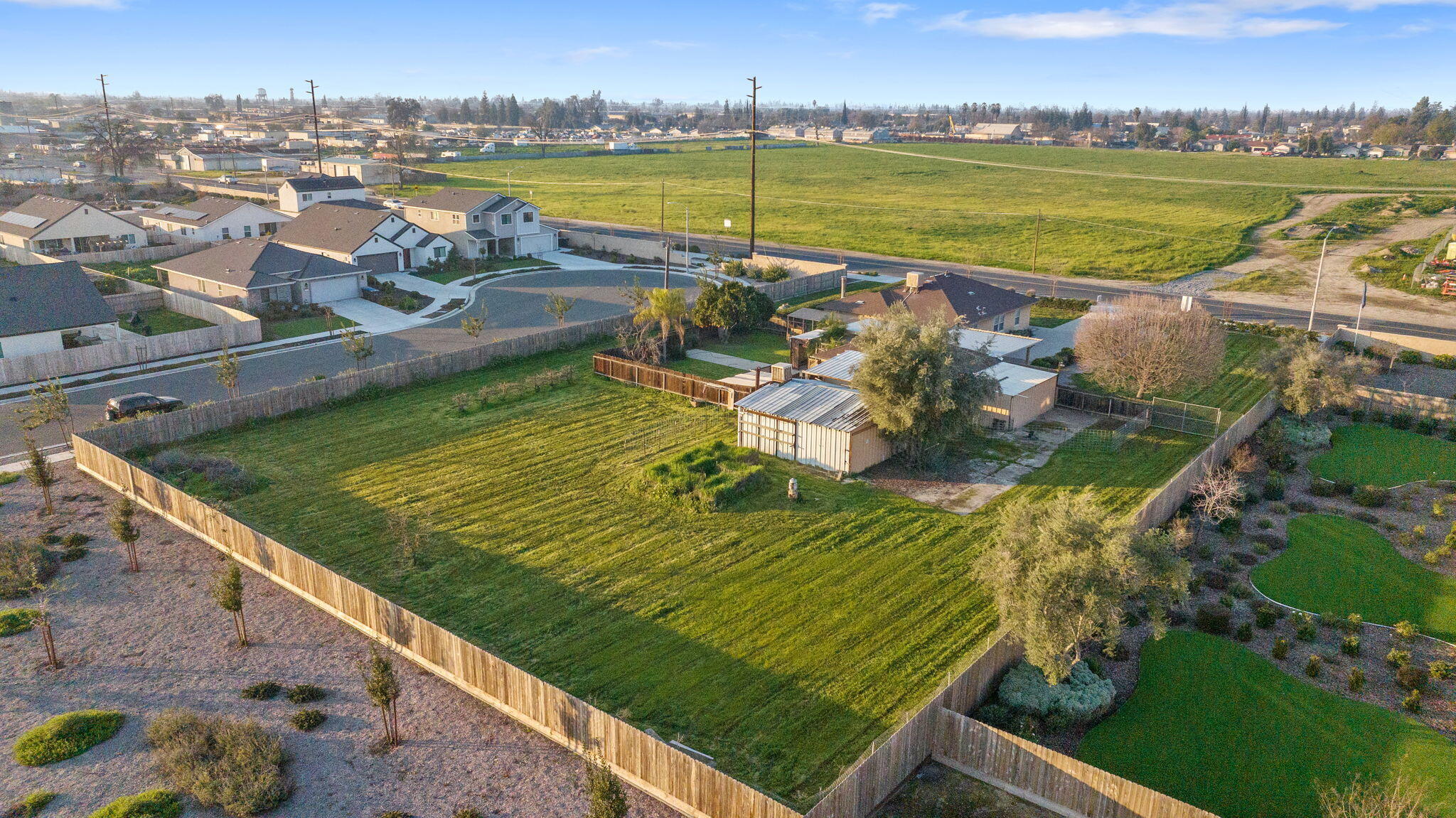 1725 E E Goshen Ave, Visalia, CA 93292