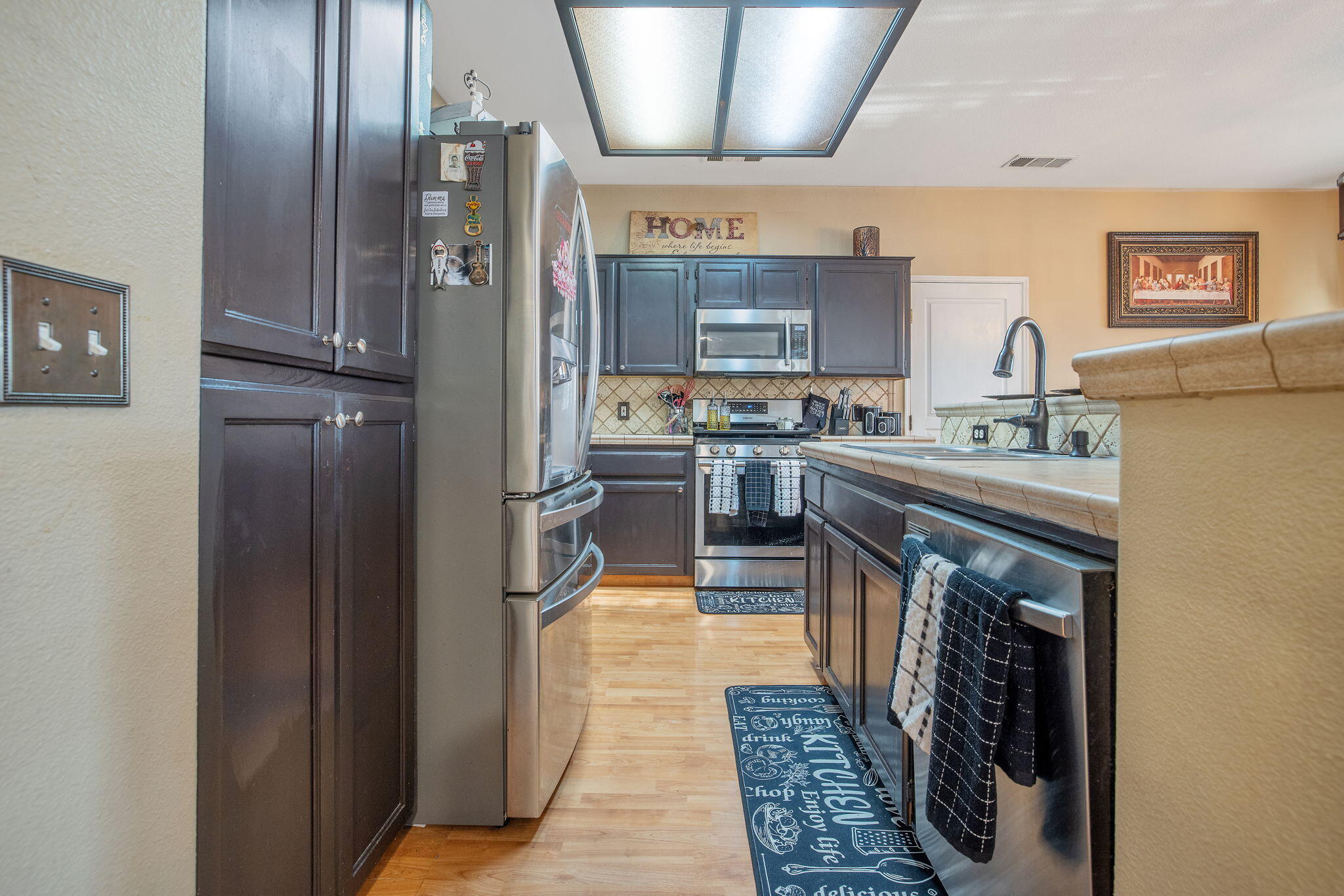 3939 S Bollinger St, Visalia, CA 93277