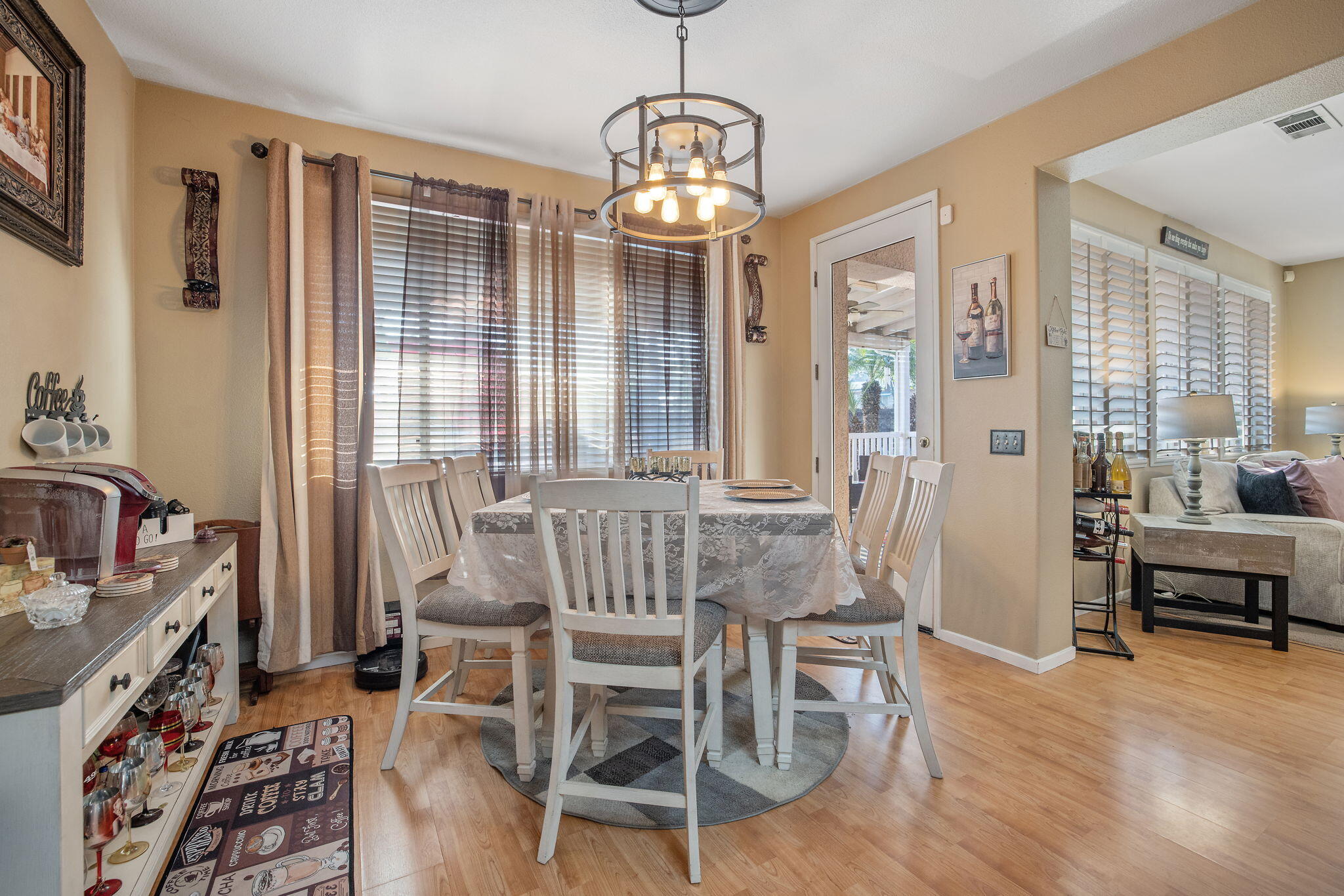 3939 S Bollinger St, Visalia, CA 93277