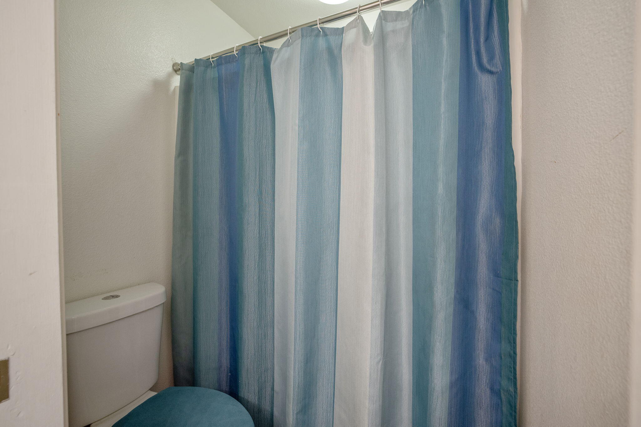 3939 S Bollinger St, Visalia, CA 93277