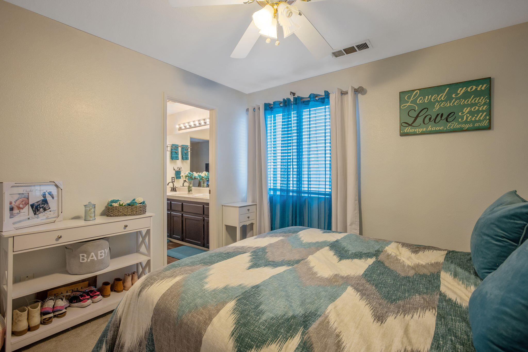 3939 S Bollinger St, Visalia, CA 93277