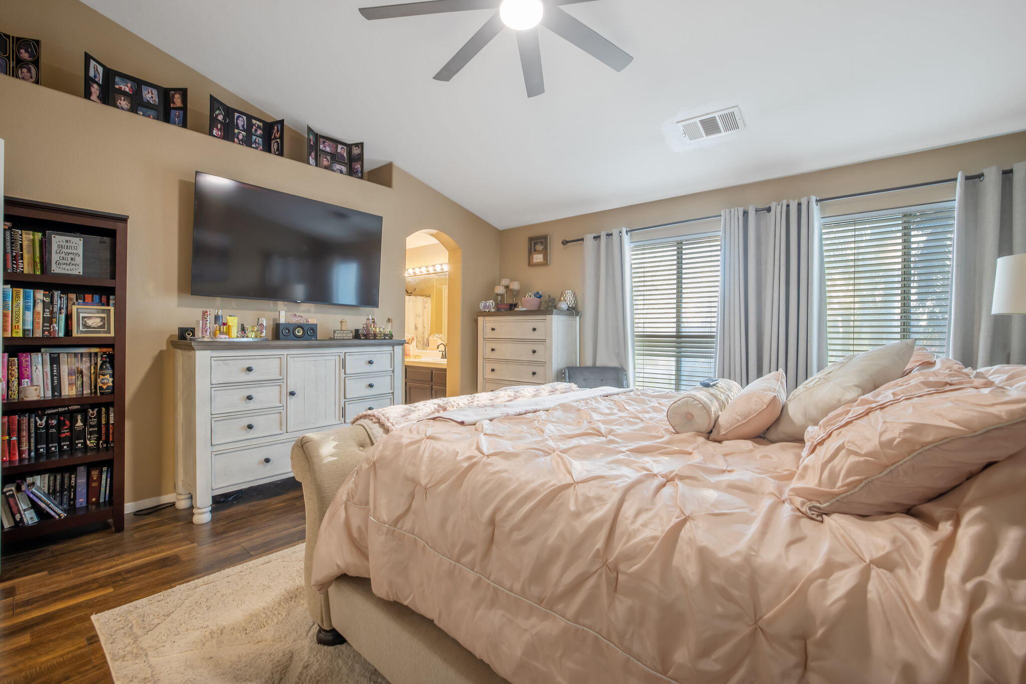 3939 S Bollinger St, Visalia, CA 93277