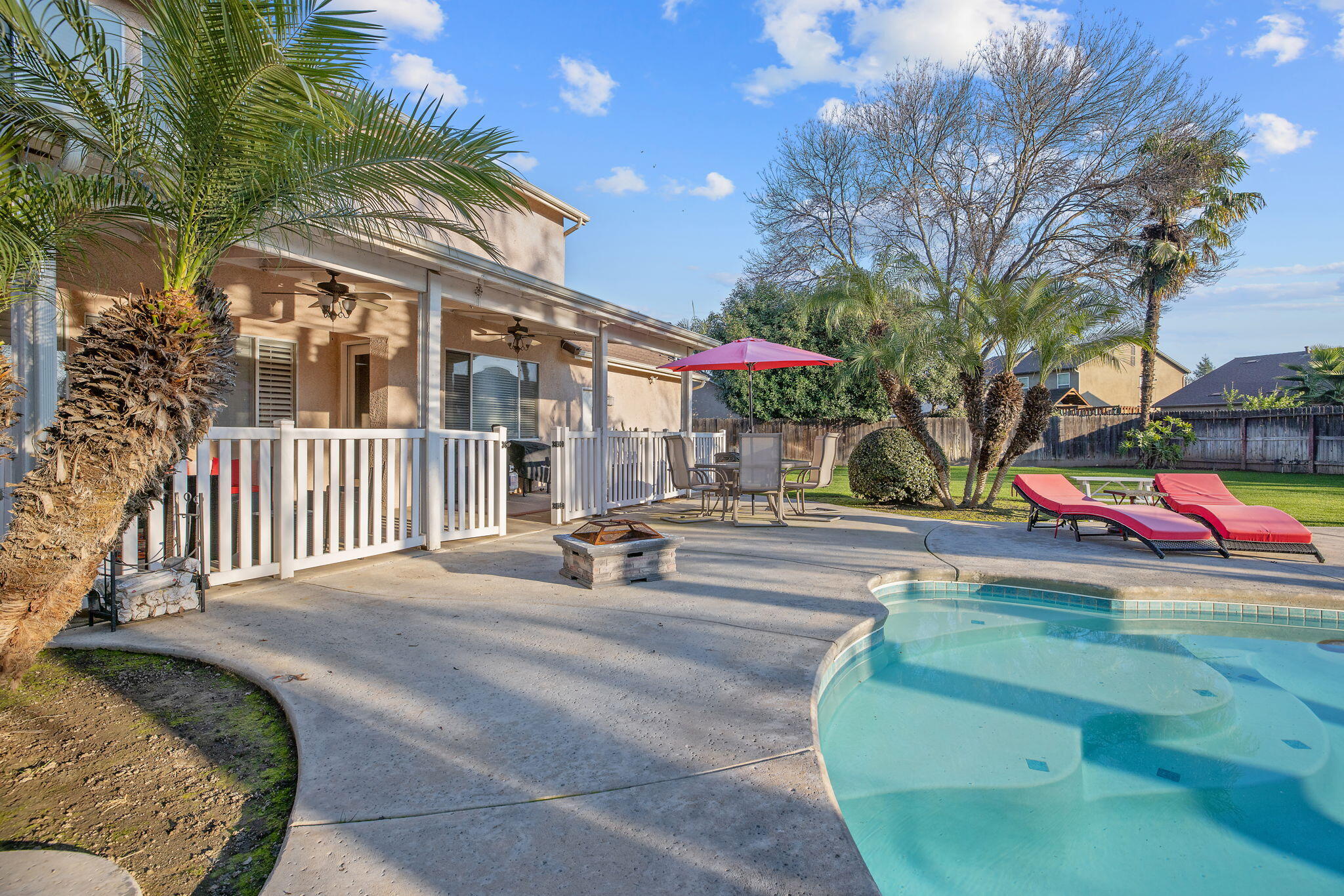 3939 S Bollinger St, Visalia, CA 93277