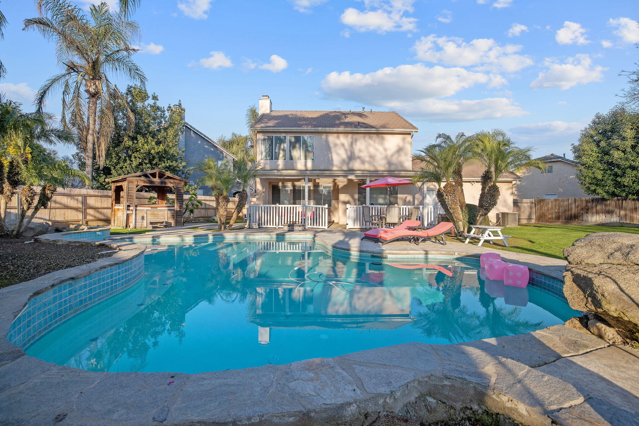 3939 S Bollinger St, Visalia, CA 93277