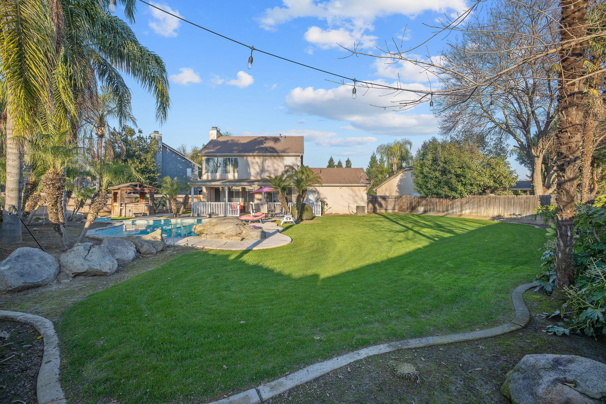 3939 S Bollinger St, Visalia, CA 93277