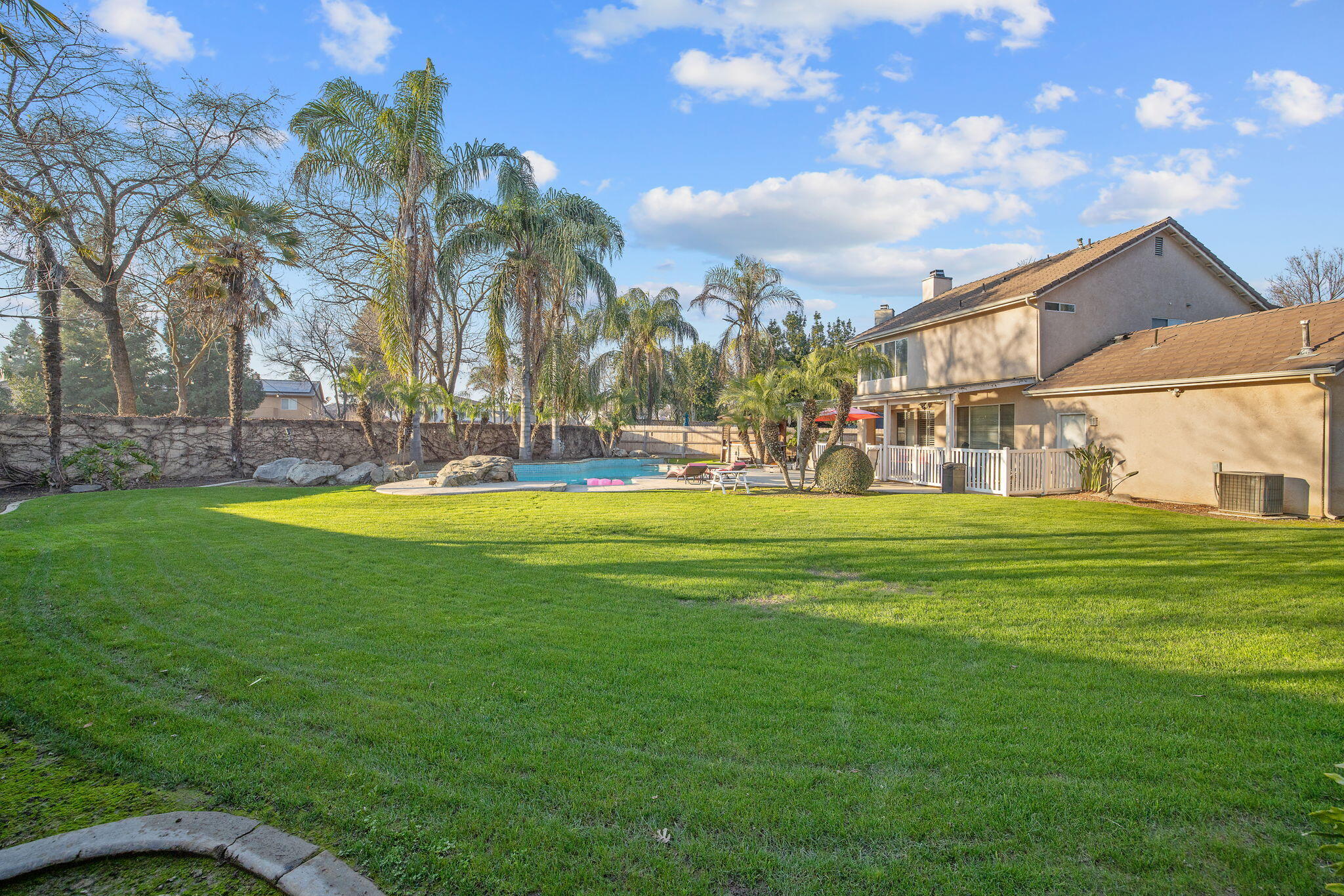 3939 S Bollinger St, Visalia, CA 93277