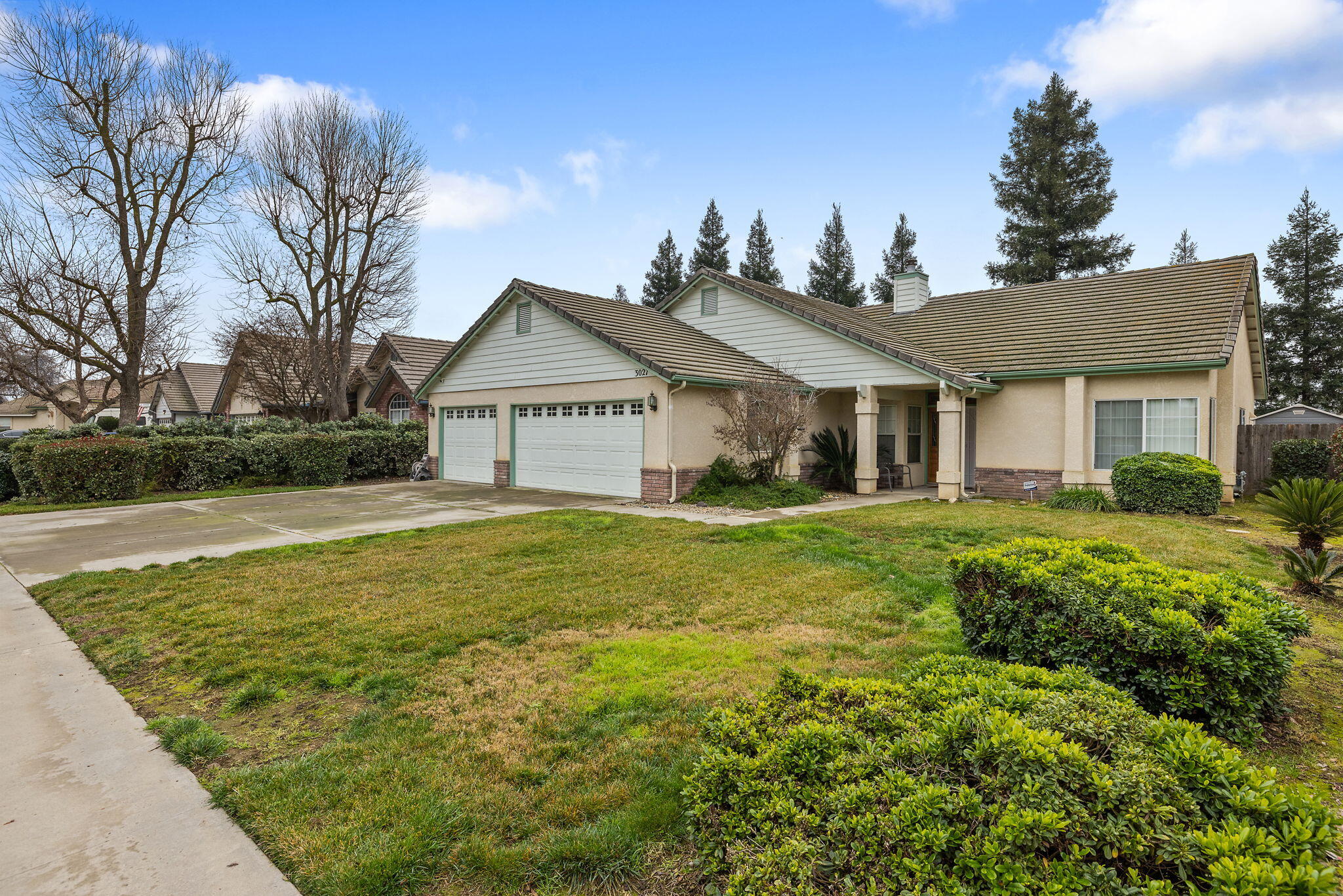 3027 W Rialto Ave, Visalia, CA 93277